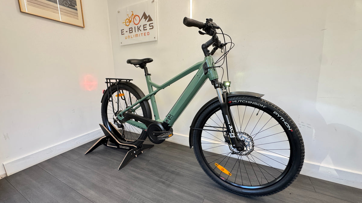 Moustache Samedi 27 Xroad LARGE Bosch Active Line Plus 400Wh Excellent Condition - Green
