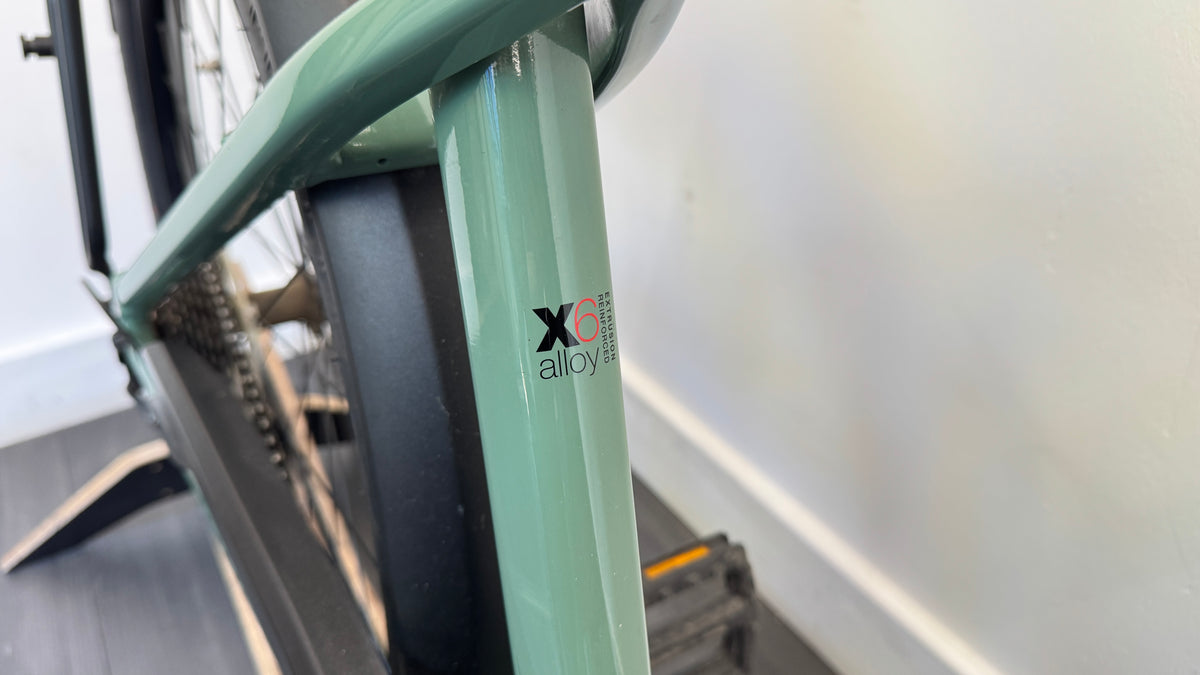 Moustache Samedi 27 Xroad LARGE Bosch Active Line Plus 400Wh Excellent Condition - Green