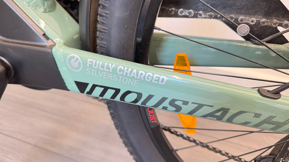 Moustache Samedi 27 Xroad LARGE Bosch Active Line Plus 400Wh Excellent Condition - Green