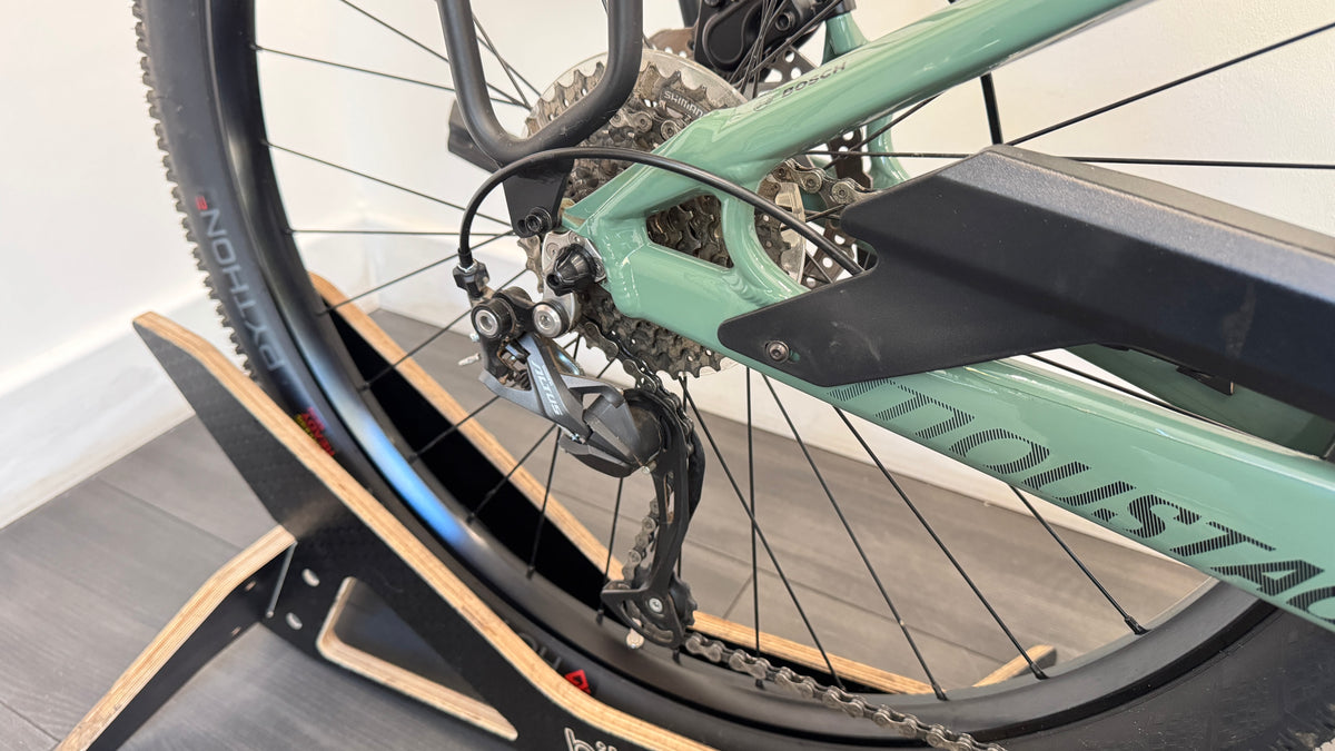 Moustache Samedi 27 Xroad MEDIUM Bosch Active Line Plus 400Wh Excellent Condition - Green