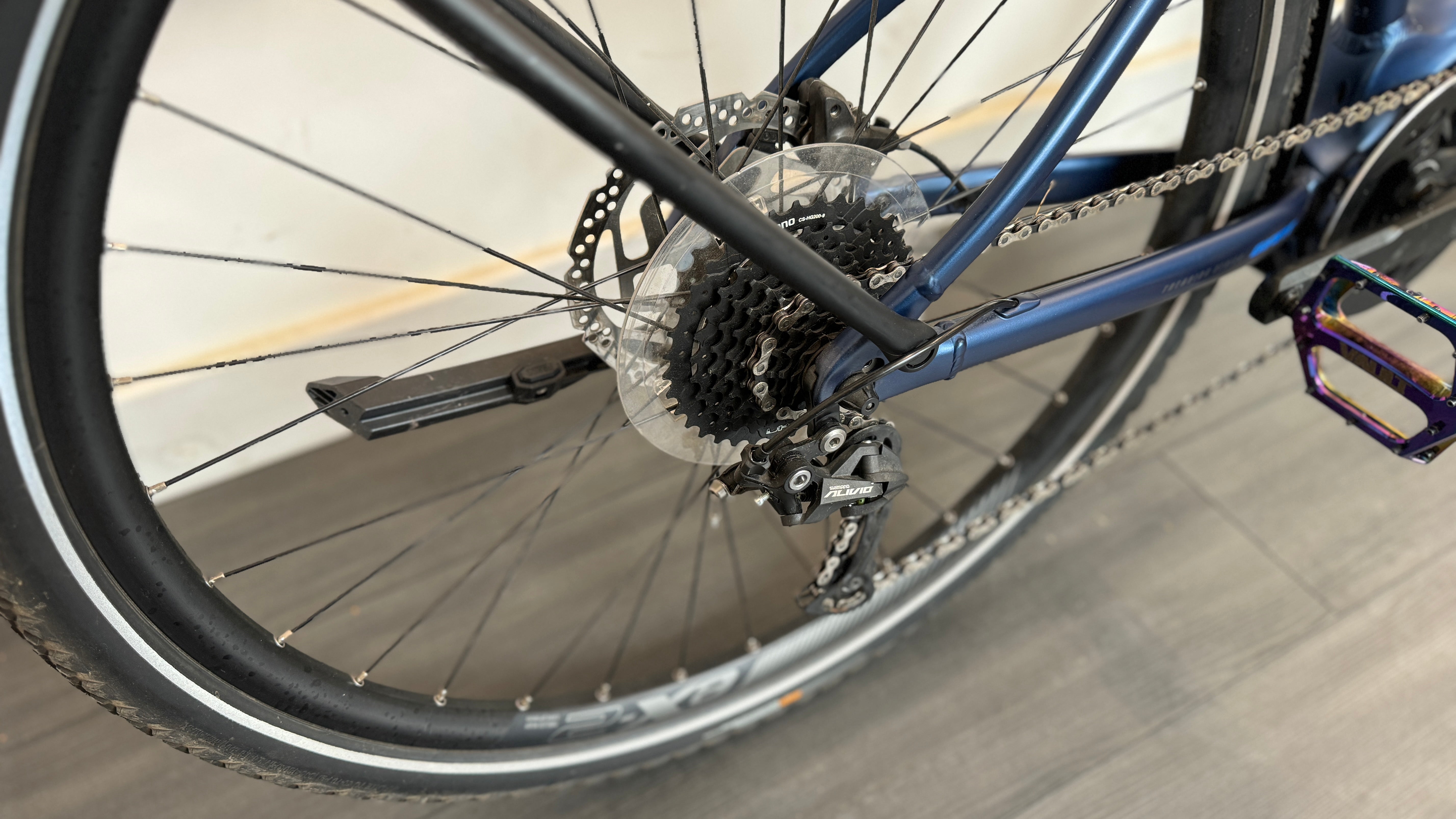 Giant Explore E+ 2 Stagger Frame SMALL Bike in Blue 30 miles only