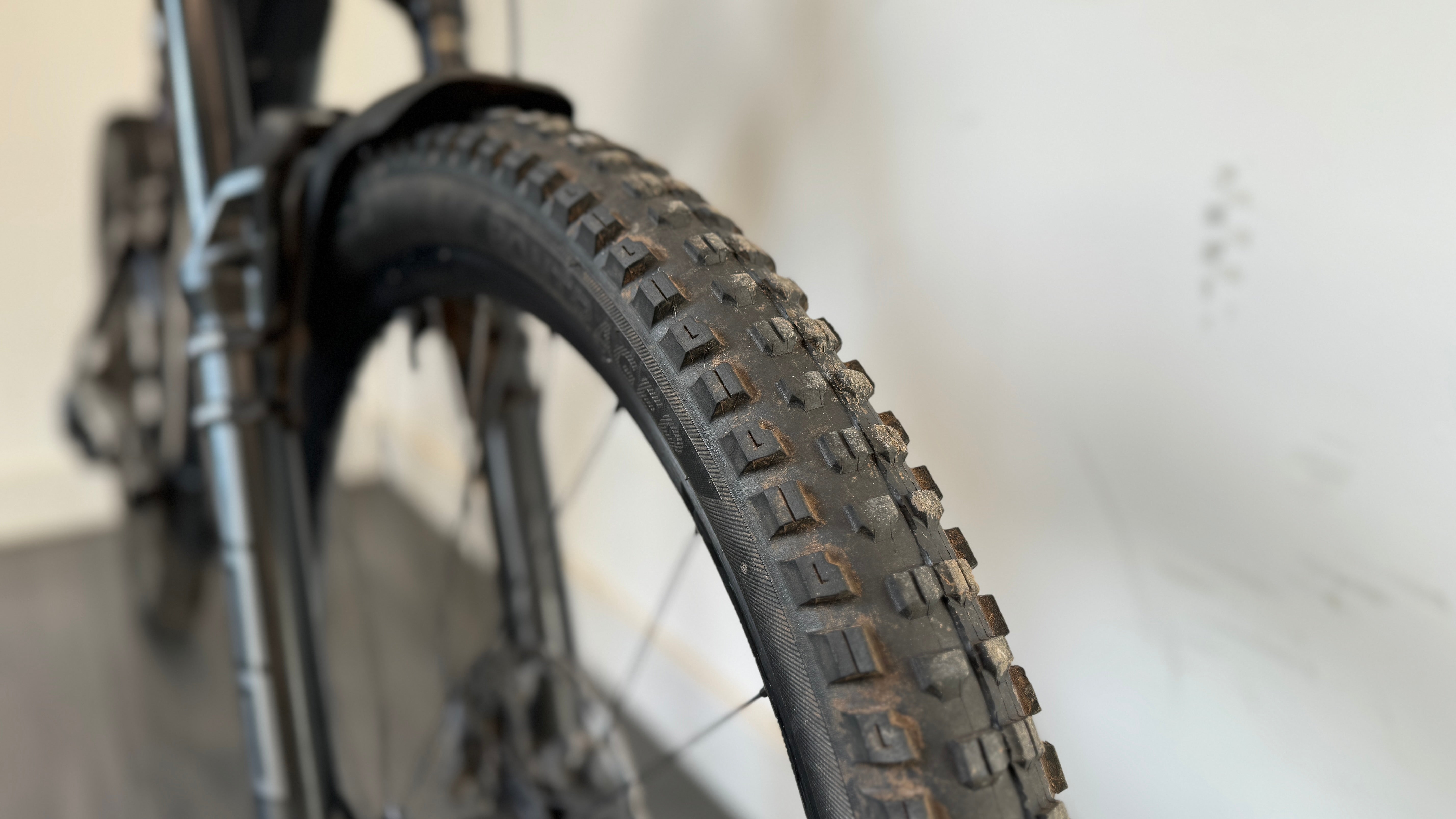 Trek Rail 9.8 XT LARGE Carbon Red Lithium Grey AXS dropper and Gears Invisiframe 625Wh