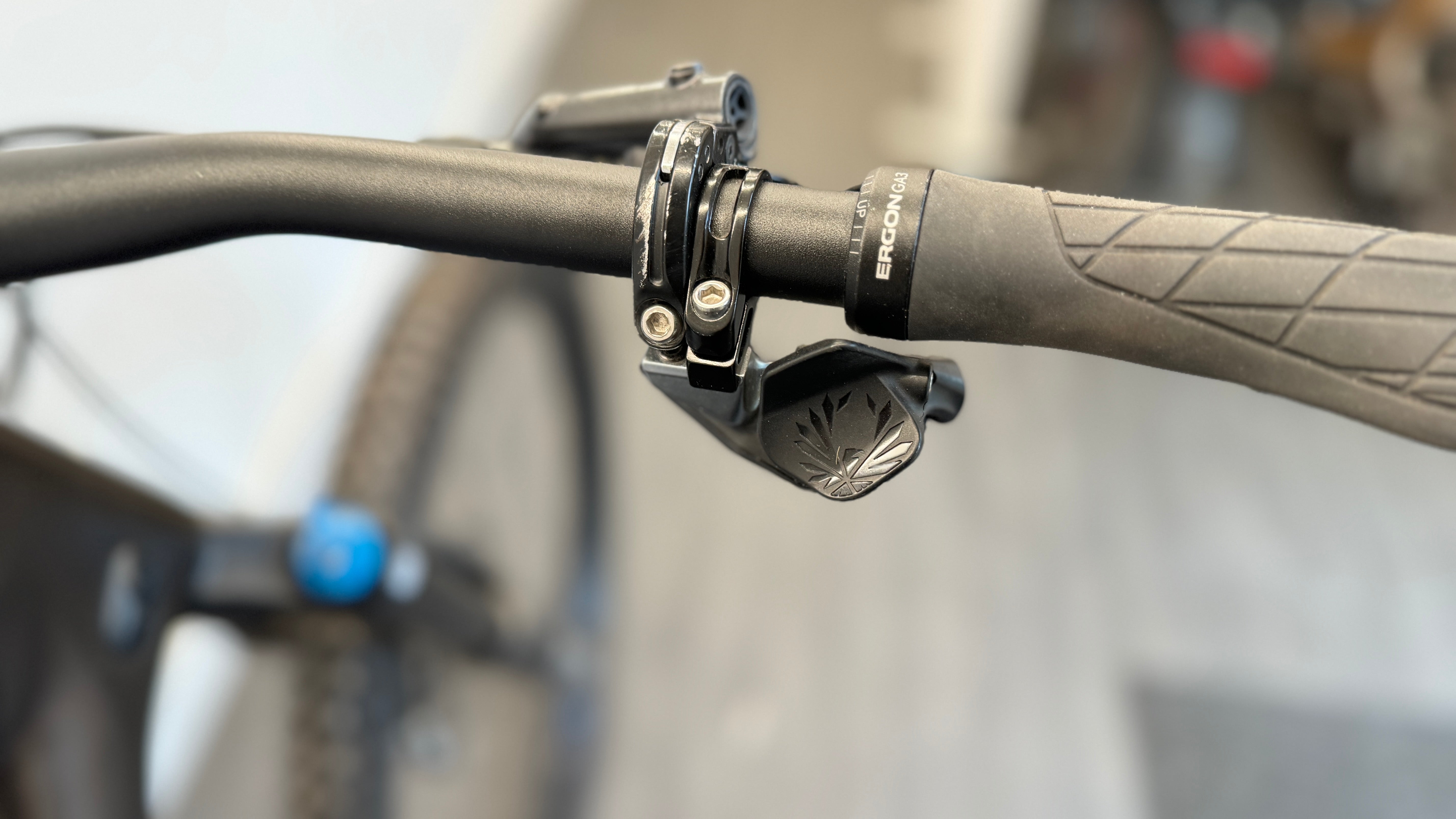 Specialized Levo SL Gen 2 Comp Carbon S5/L 320Wh battery 50Nm motor AXS Dropper and gears range extender