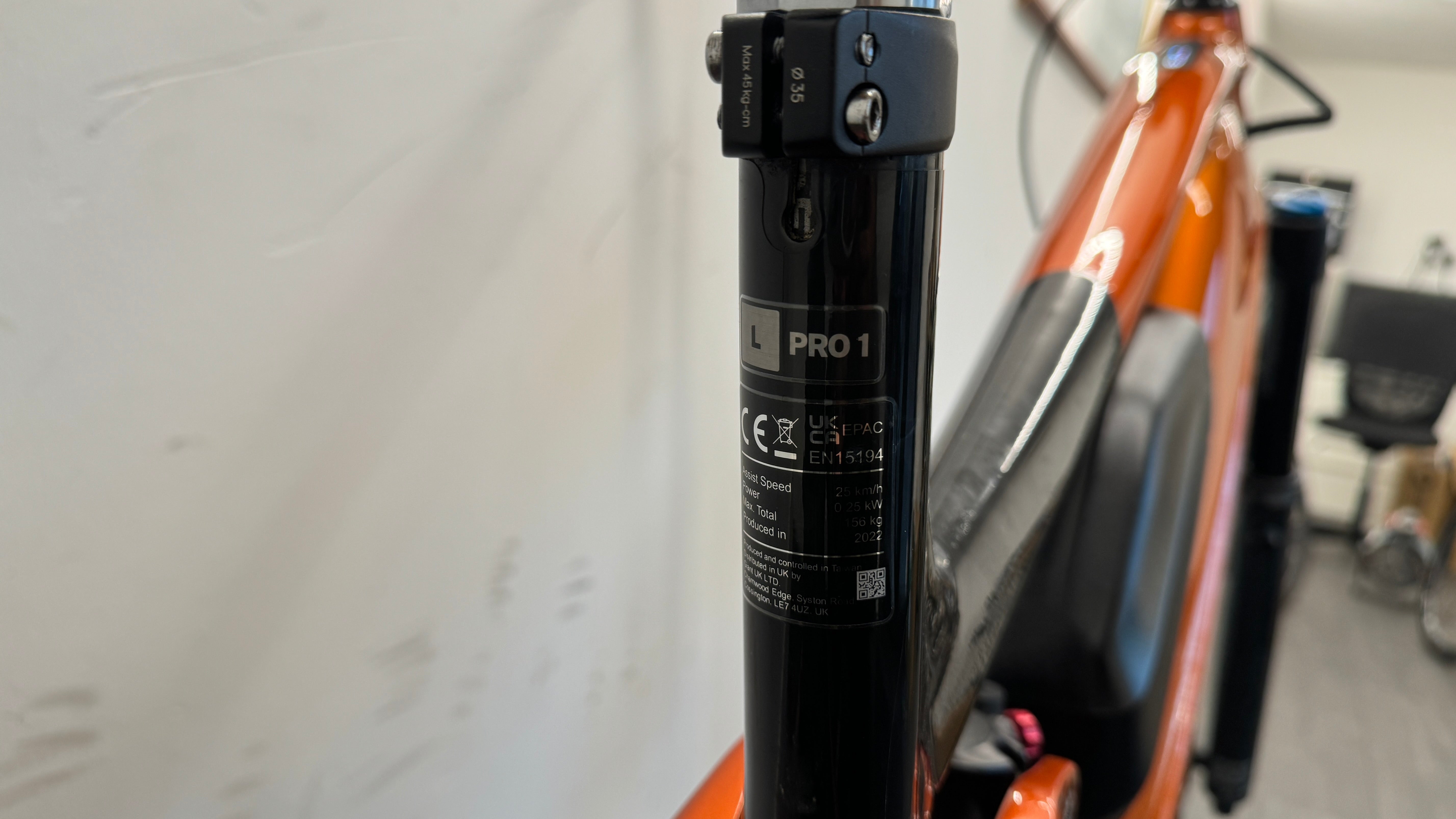 Giant Trance X E+1 Pro 29er LARGE Amber Range Extender Hope tech 4 AXS 658 miles