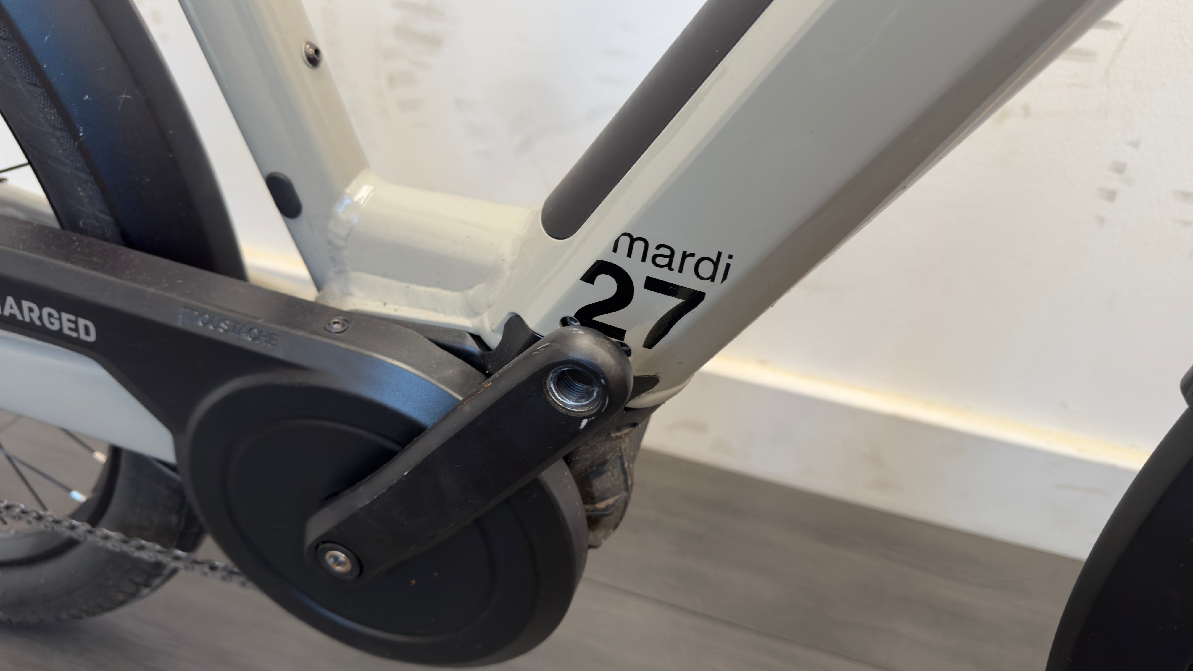 Moustache Mardi 27.4 625Wh battery 75Nm motor LARGE Bosch connect smartphone grip 683 miles £3499 RRP