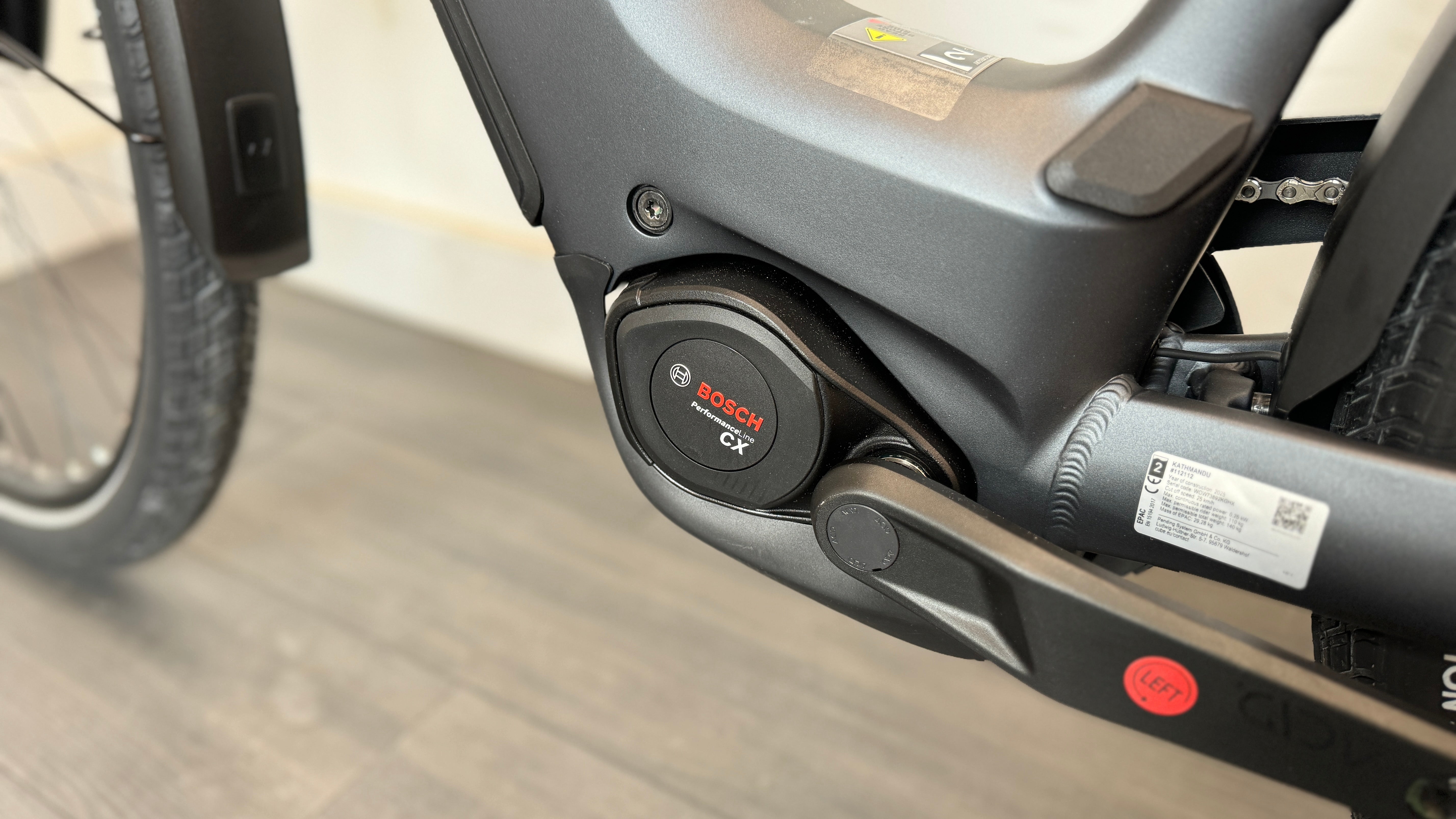 2025 Cube Kathmandu Hybrid Pro 800 LARGE Bike In Slab Grey & Chrome BRAND NEW