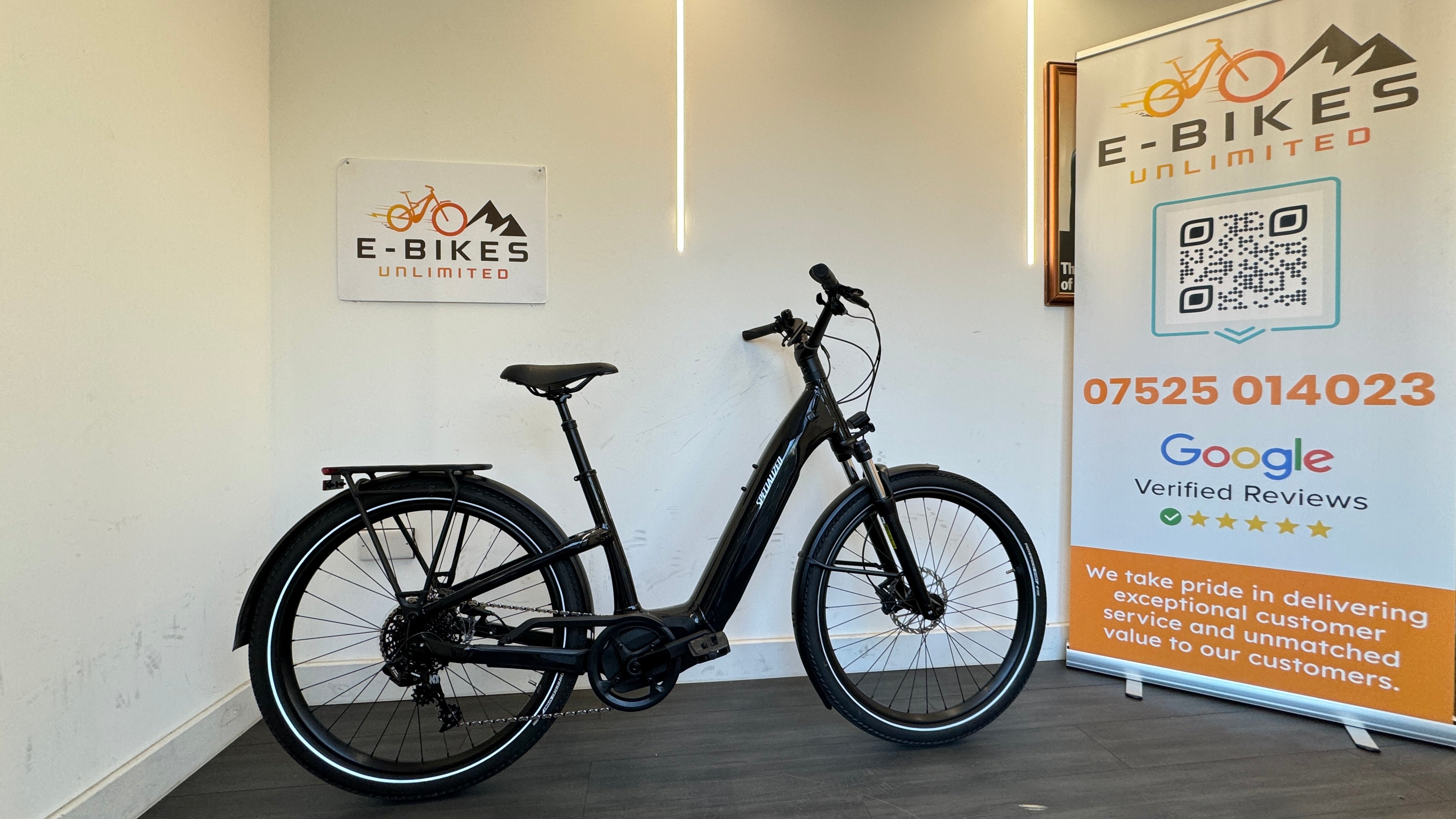 Specialized Turbo Como 4.0 Bike MEDIUM 2.0 motor 70Nm 710Wh battery ONLY 2 miles RRP £2600