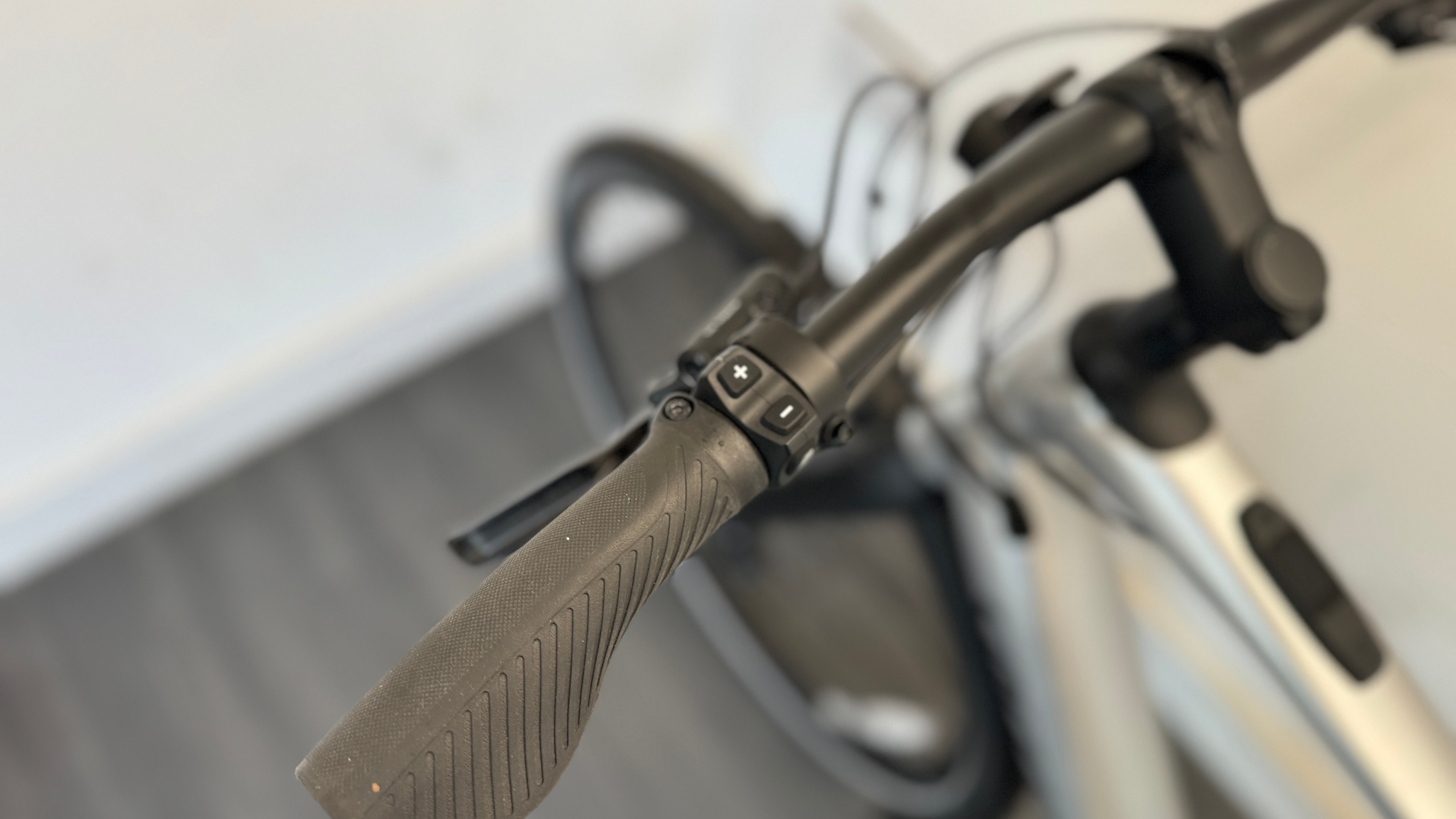 Specialized Turbo Vado SL 5.0 EQ MEDIUM electric bike RRP £3400 320Wh battery