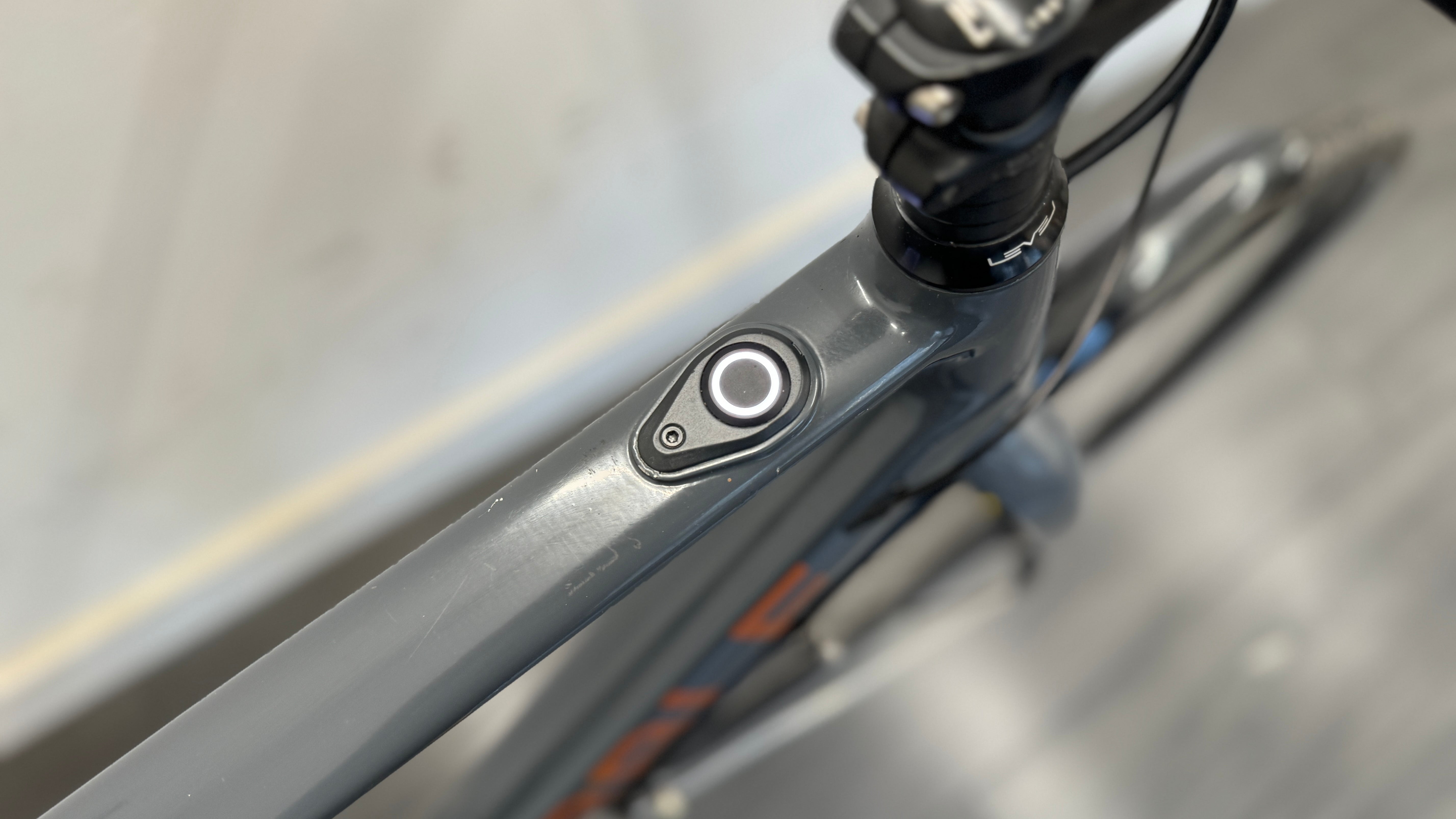 Ribble CGR ALe Shimano 105 Electric Gravel bike 2022 MEDIUM 53cm Grey Copper