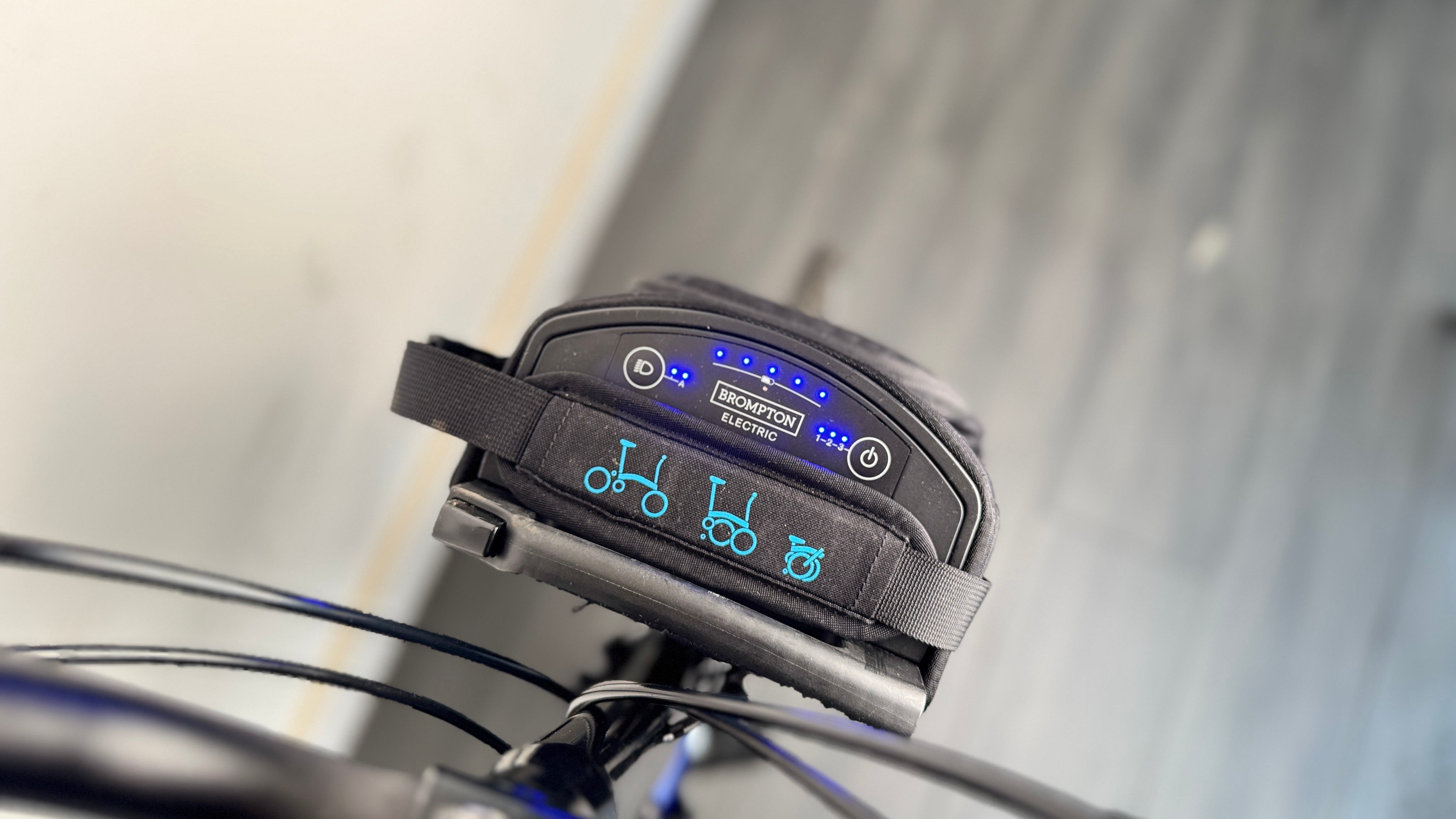 Brompton C-Line Electric Bike 6 Speed Bolt Blue Lacquer Pannier bag Brooks saddle