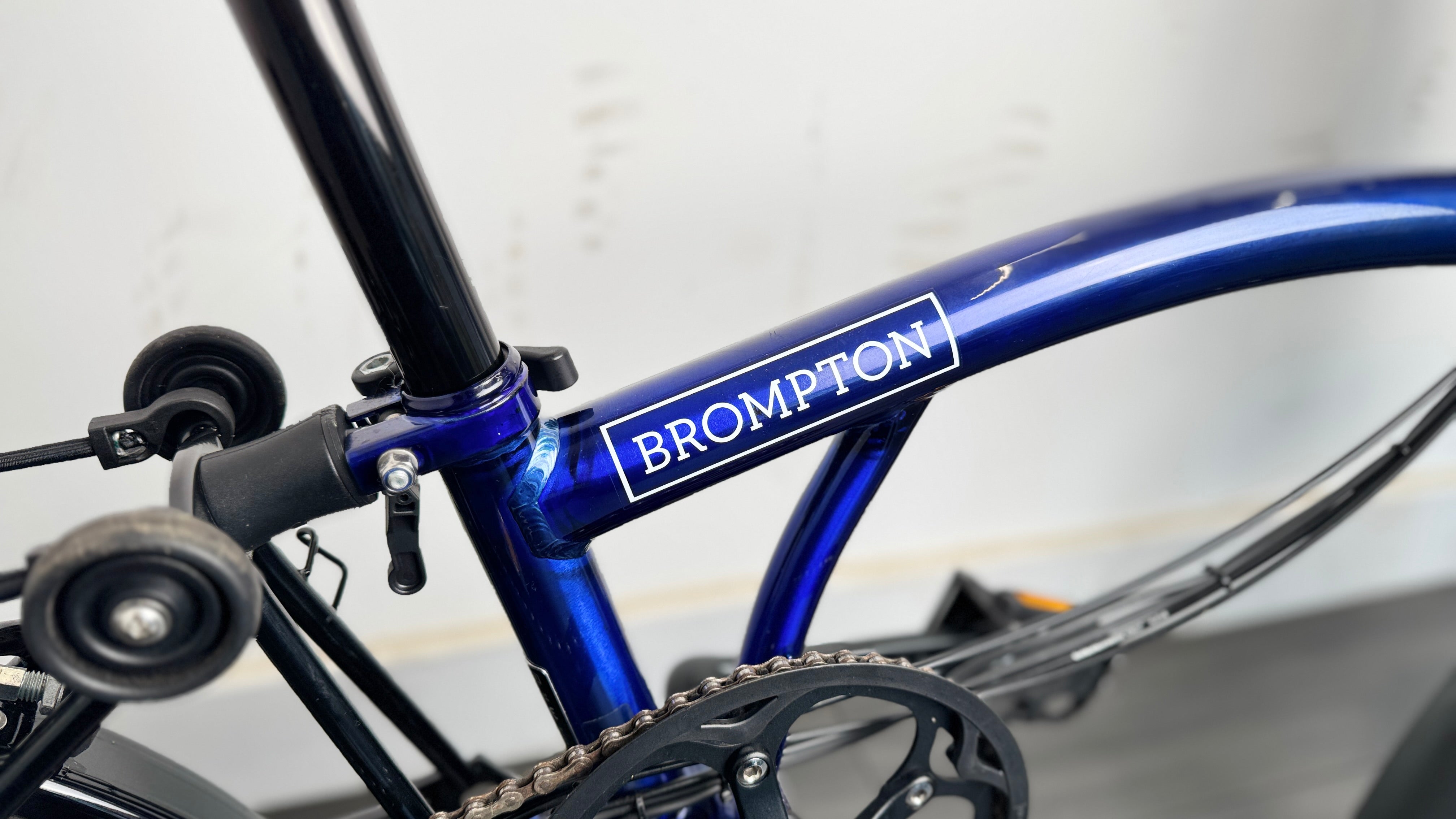 Brompton C-Line Electric Bike 6 Speed Bolt Blue Lacquer Pannier bag Brooks saddle