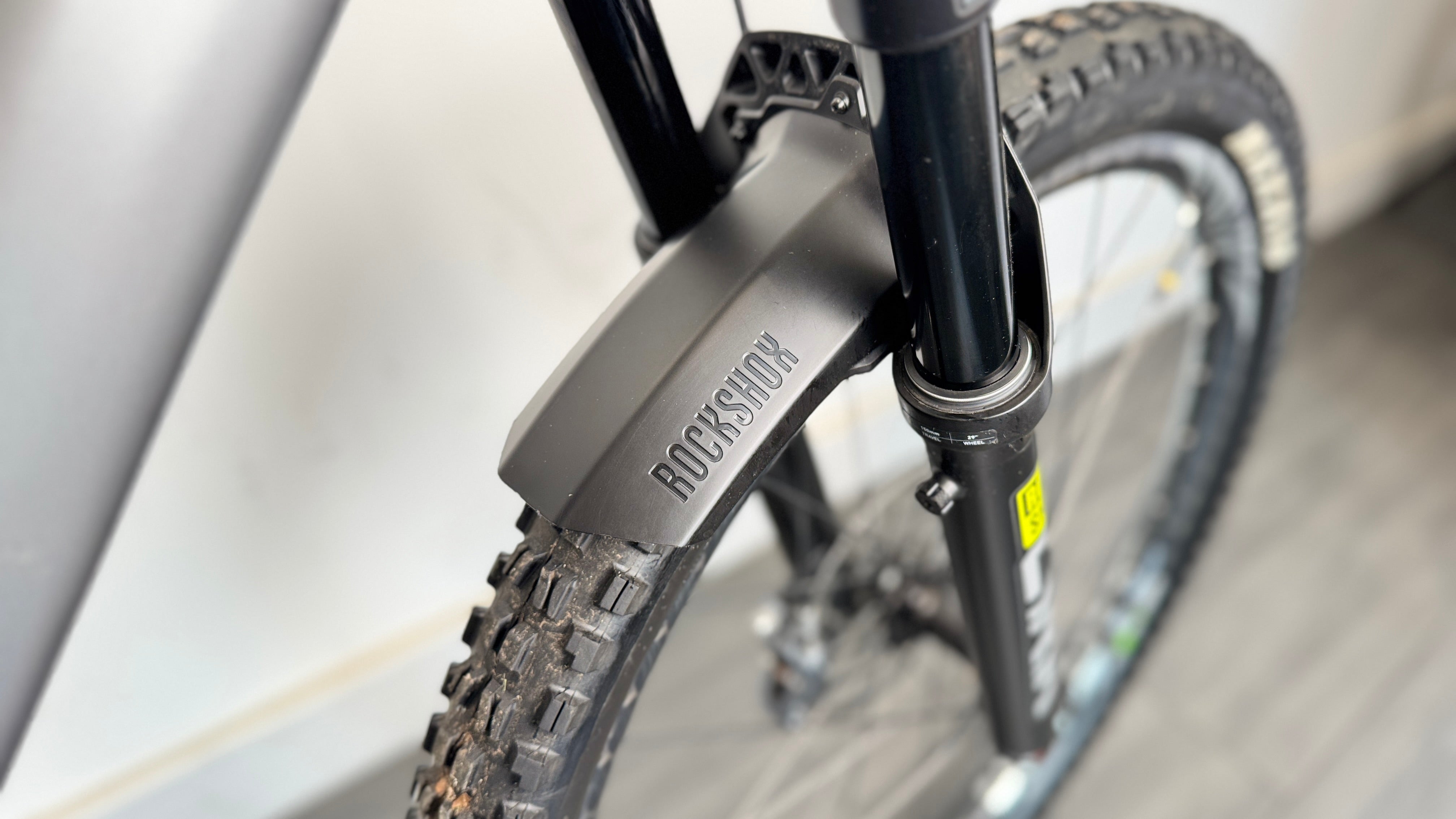 Whyte E-Lyte 150 RSX LARGE ELECTRIC Bike 2024 Gloss Silver/Matt UD Carbon AXS RRP £5000