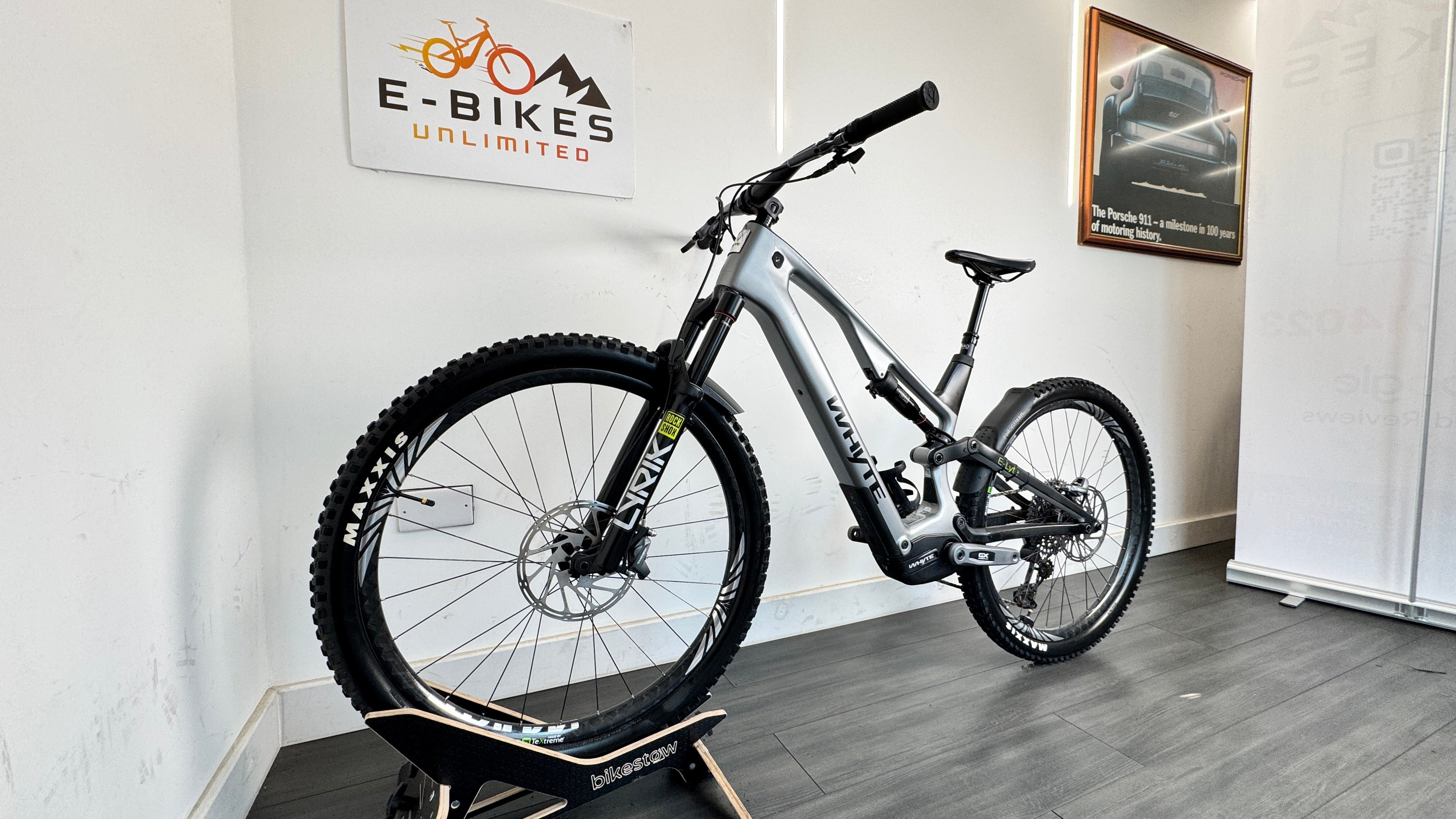 Whyte E-Lyte 150 RSX LARGE ELECTRIC Bike 2024 Gloss Silver/Matt UD Carbon AXS RRP £5000