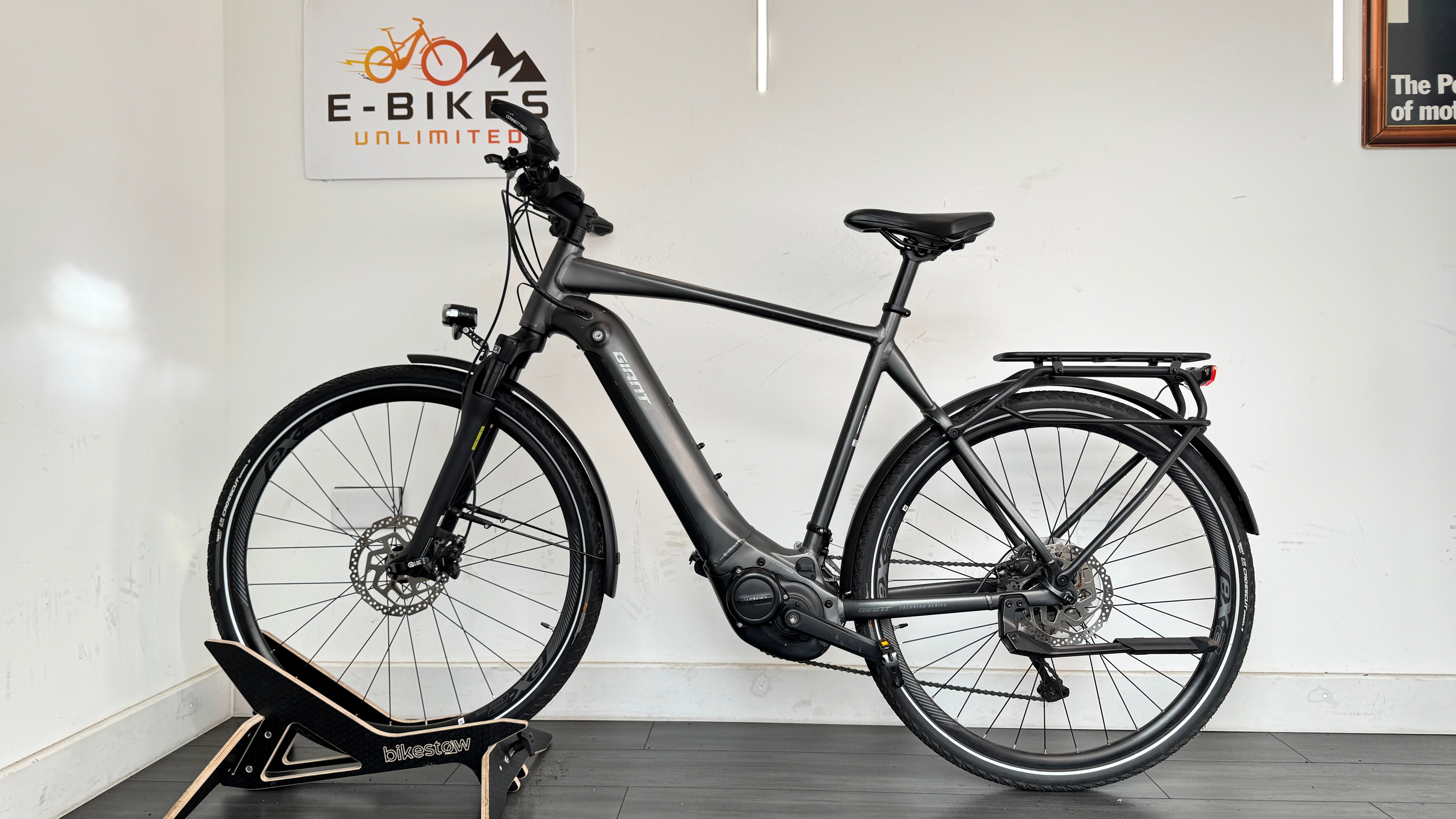 Giant Explore E+ 1 Trekking Bike 500 GTS XL Gunmetal Black RRP £2600