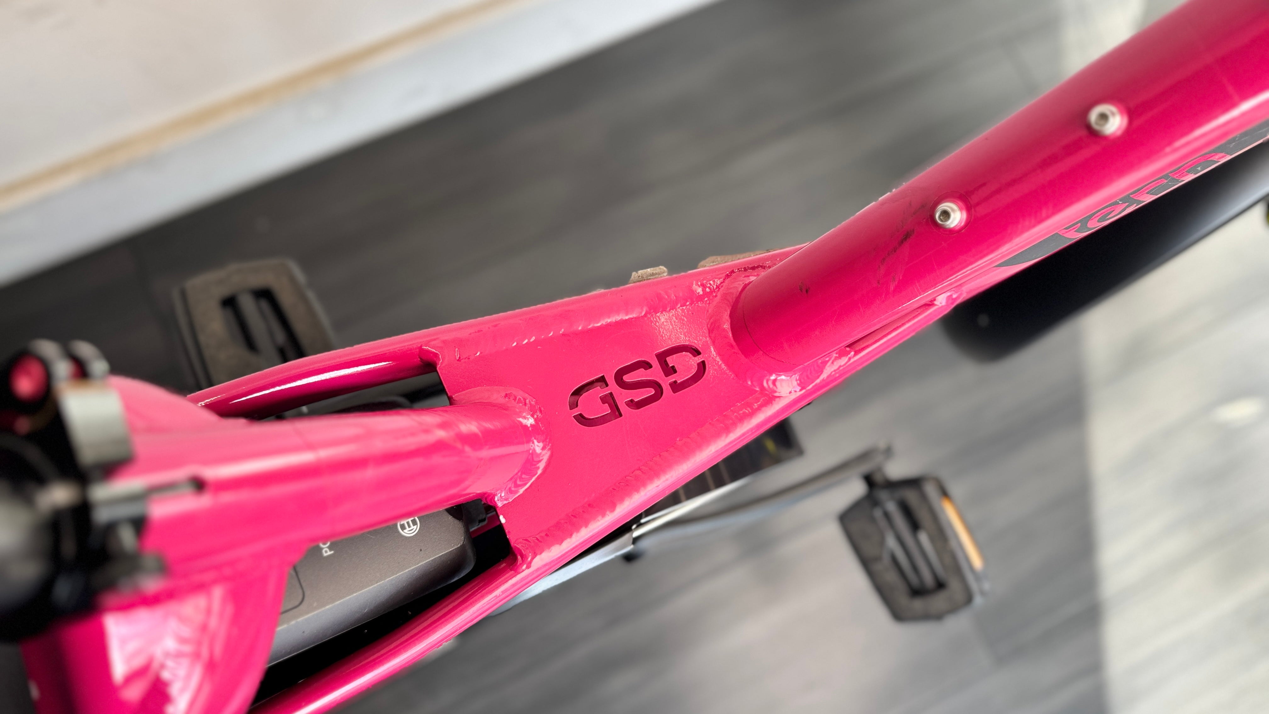 Tern GSD S10 Gen 2 LR Cargo Electric Bike Dragonfruit Clubhouse Storm box Steps 230 miles