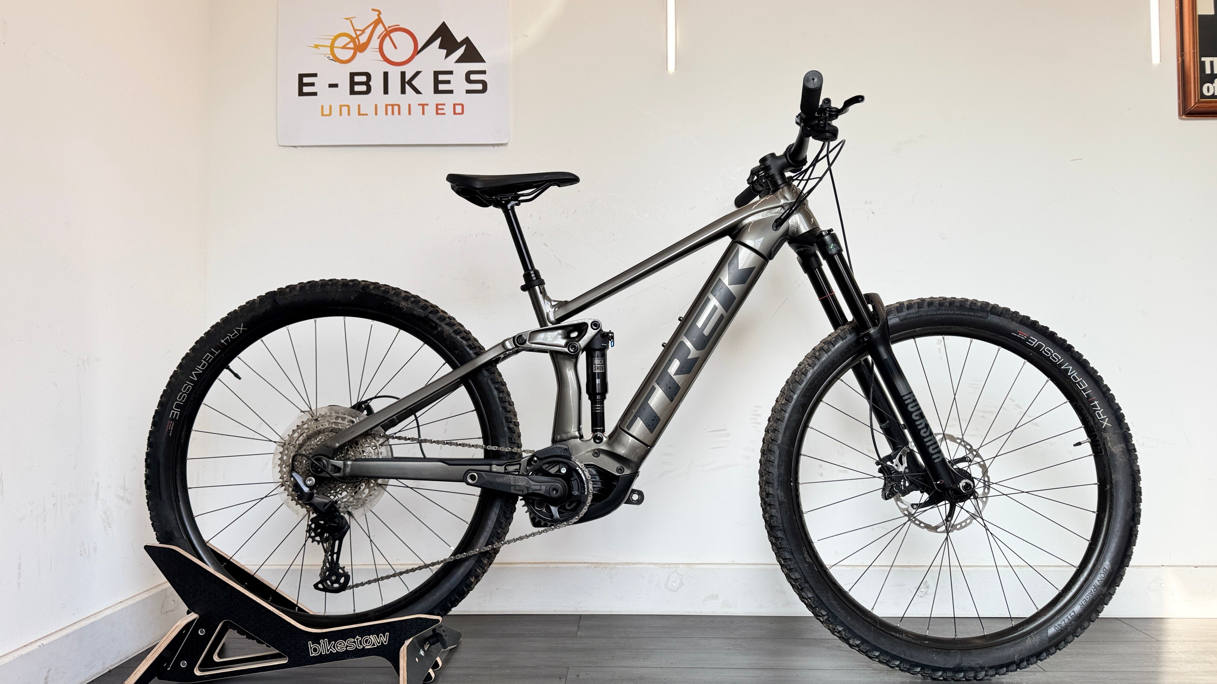 Trek Rail 5 625 MEDIUM Deore ELECTRIC Mountain Bike 2024 Mercury RRP £4000 Only 96 miles