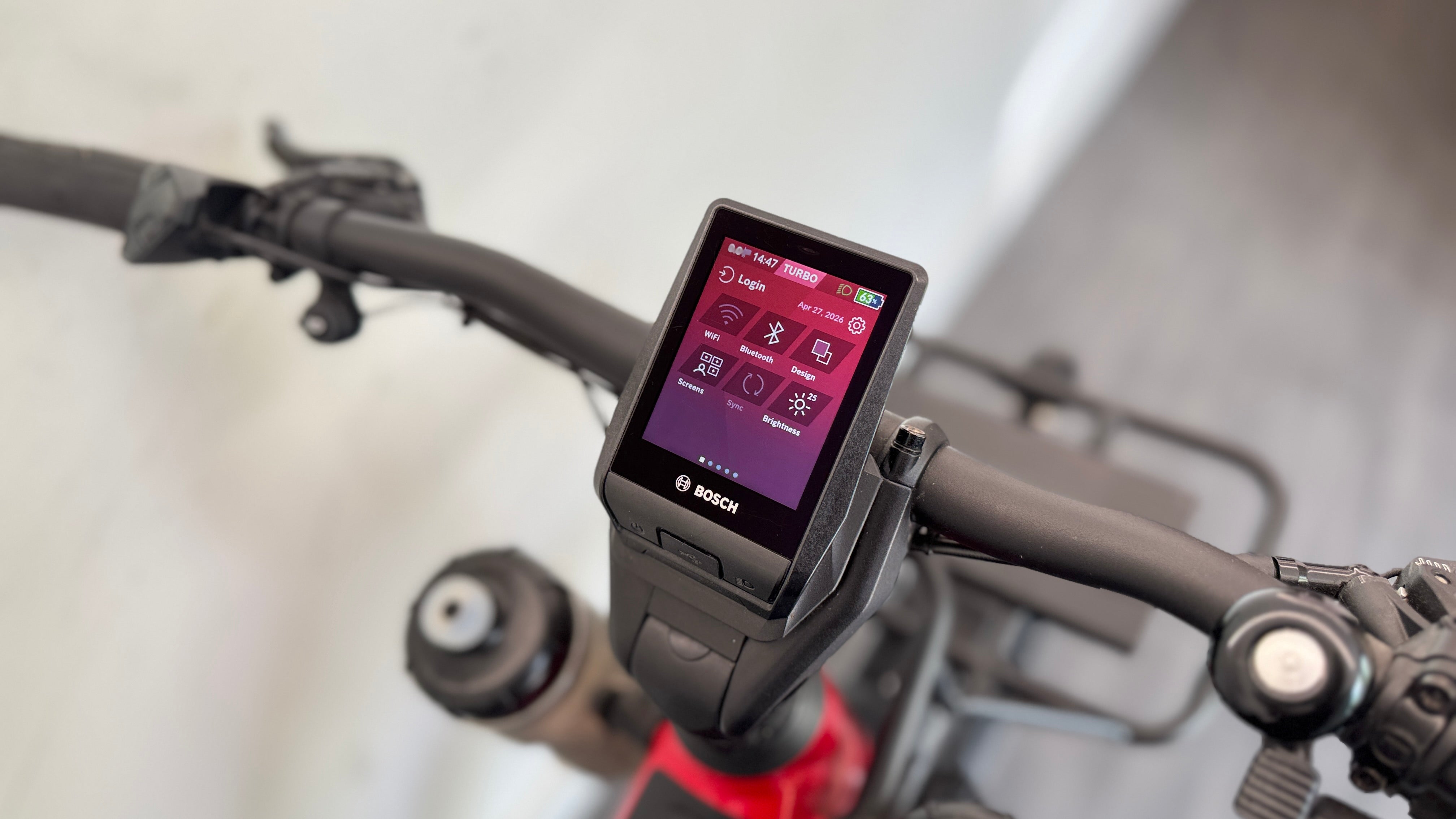Riese & Muller Nevo III G4 51cm MEDIUM Dynamic Red Nyon Enviolo Belt Drive Electric Bike 625Wh