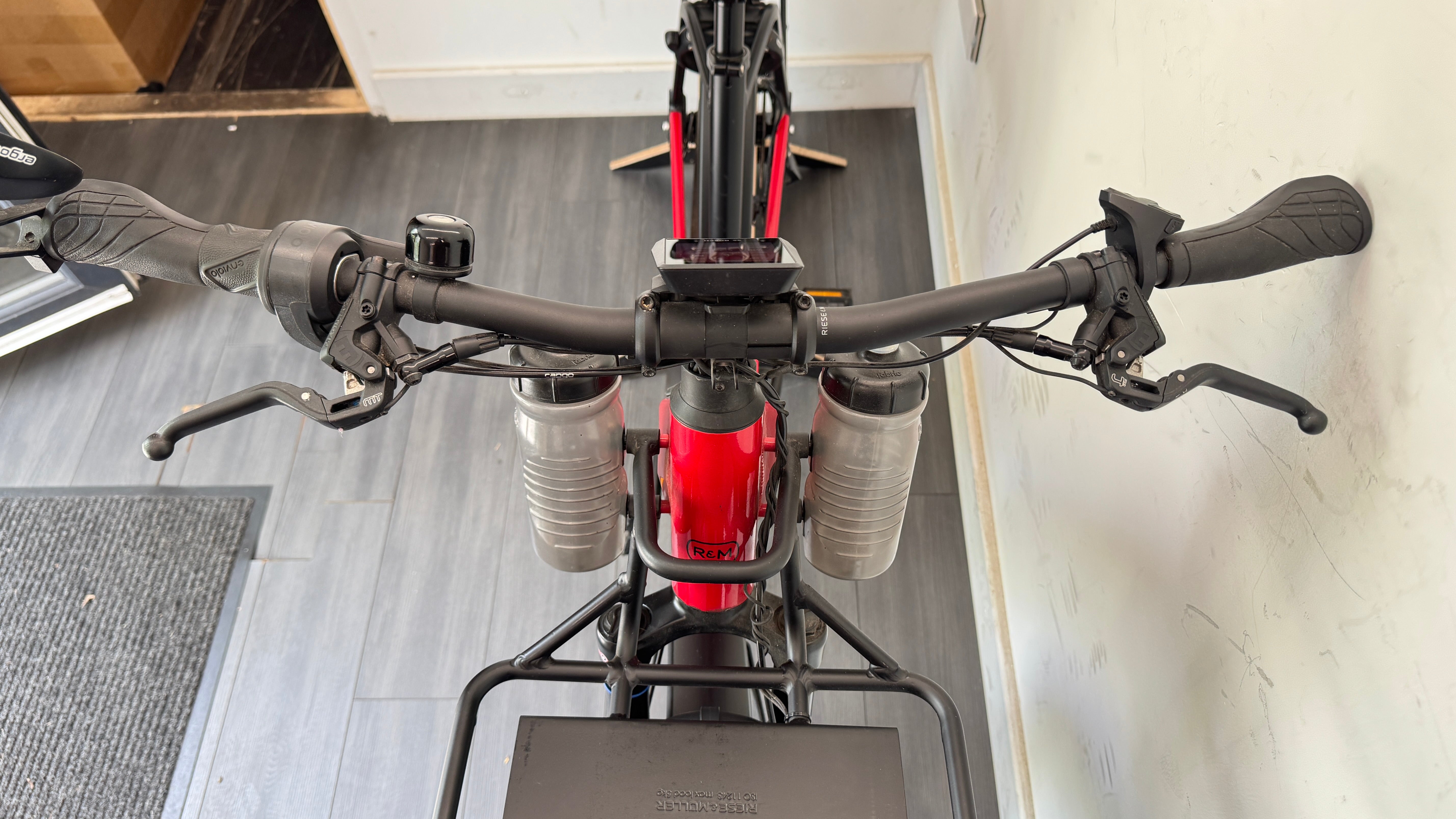 Riese & Muller Nevo III G4 51cm MEDIUM Dynamic Red Nyon Enviolo Belt Drive Electric Bike 625Wh