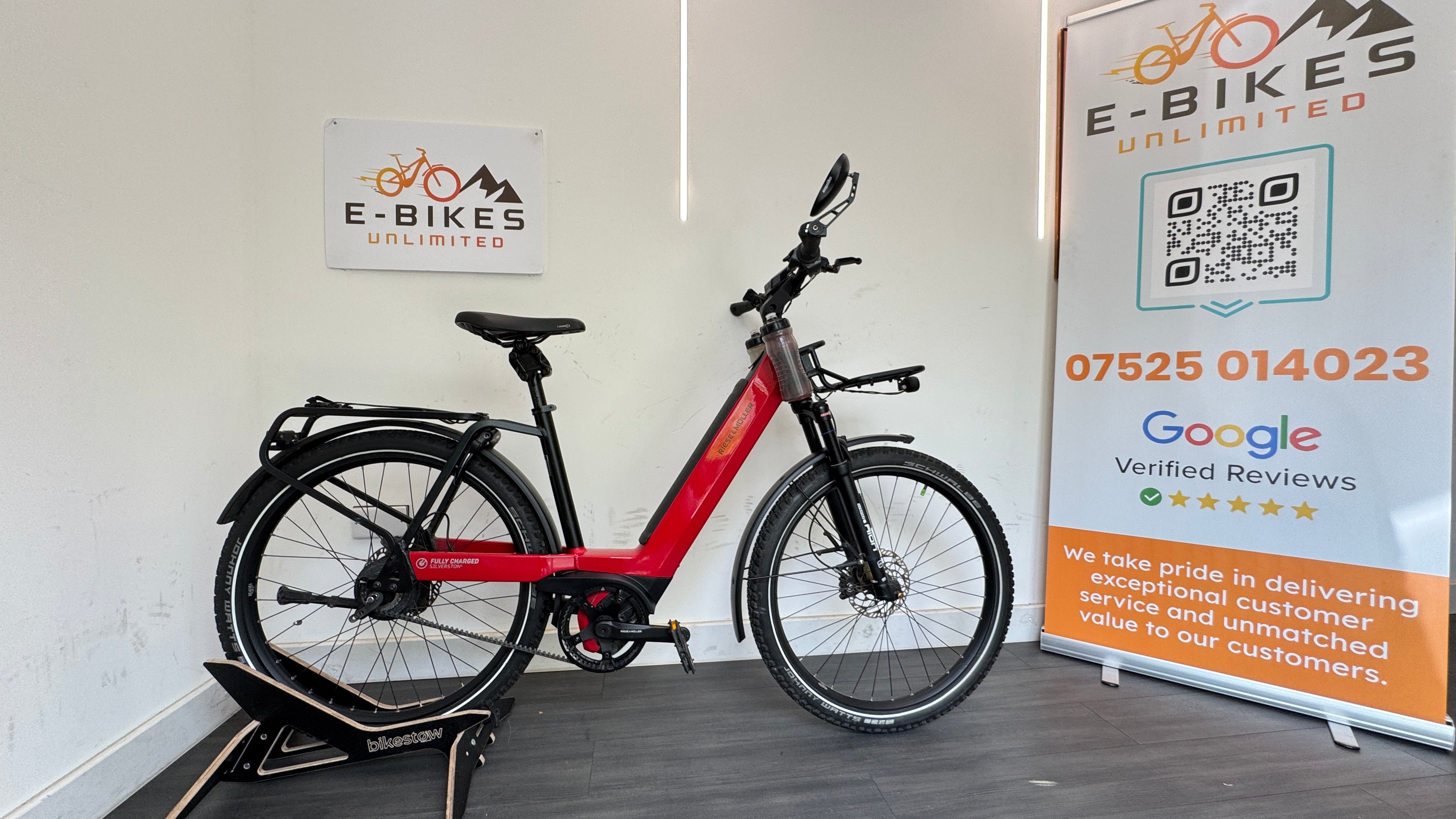 Riese & Muller Nevo III G4 51cm MEDIUM Dynamic Red Nyon Enviolo Belt Drive Electric Bike 625Wh