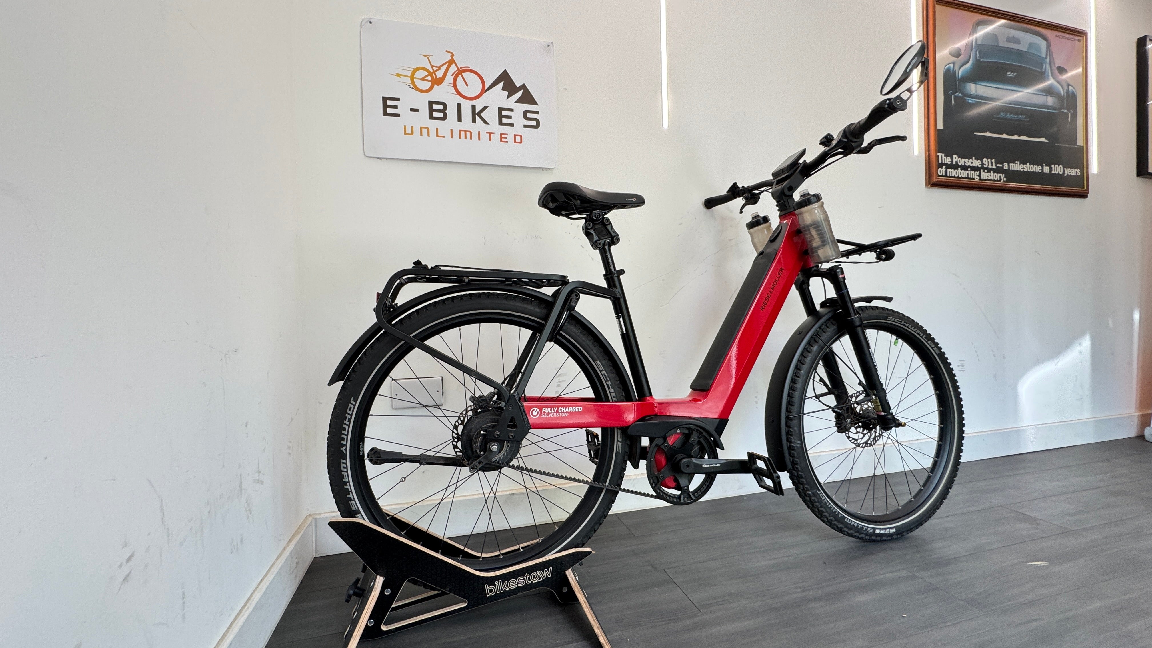 Riese & Muller Nevo III G4 51cm MEDIUM Dynamic Red Nyon Enviolo Belt Drive Electric Bike 625Wh