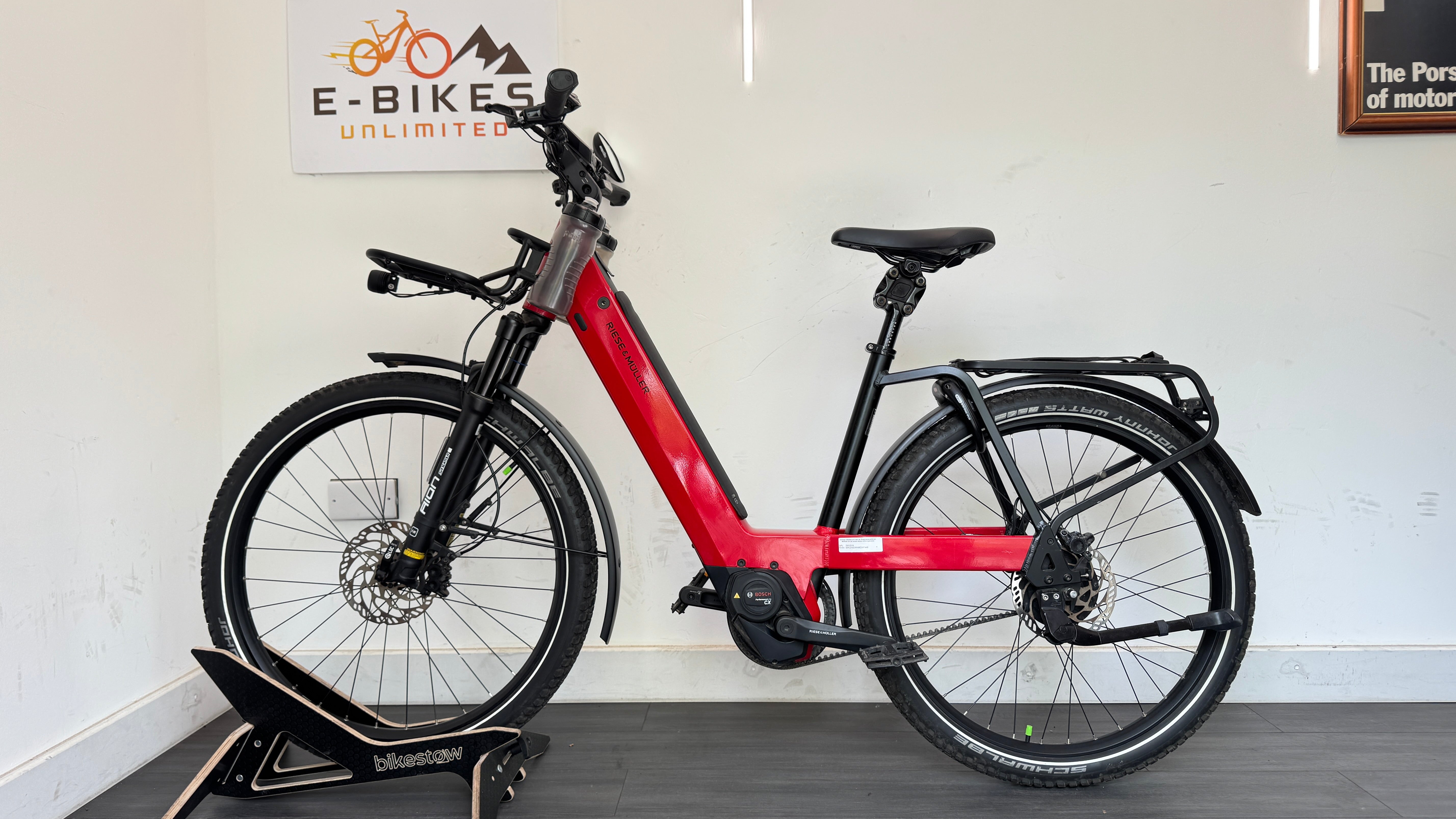 Riese & Muller Nevo III G4 51cm MEDIUM Dynamic Red Nyon Enviolo Belt Drive Electric Bike 625Wh