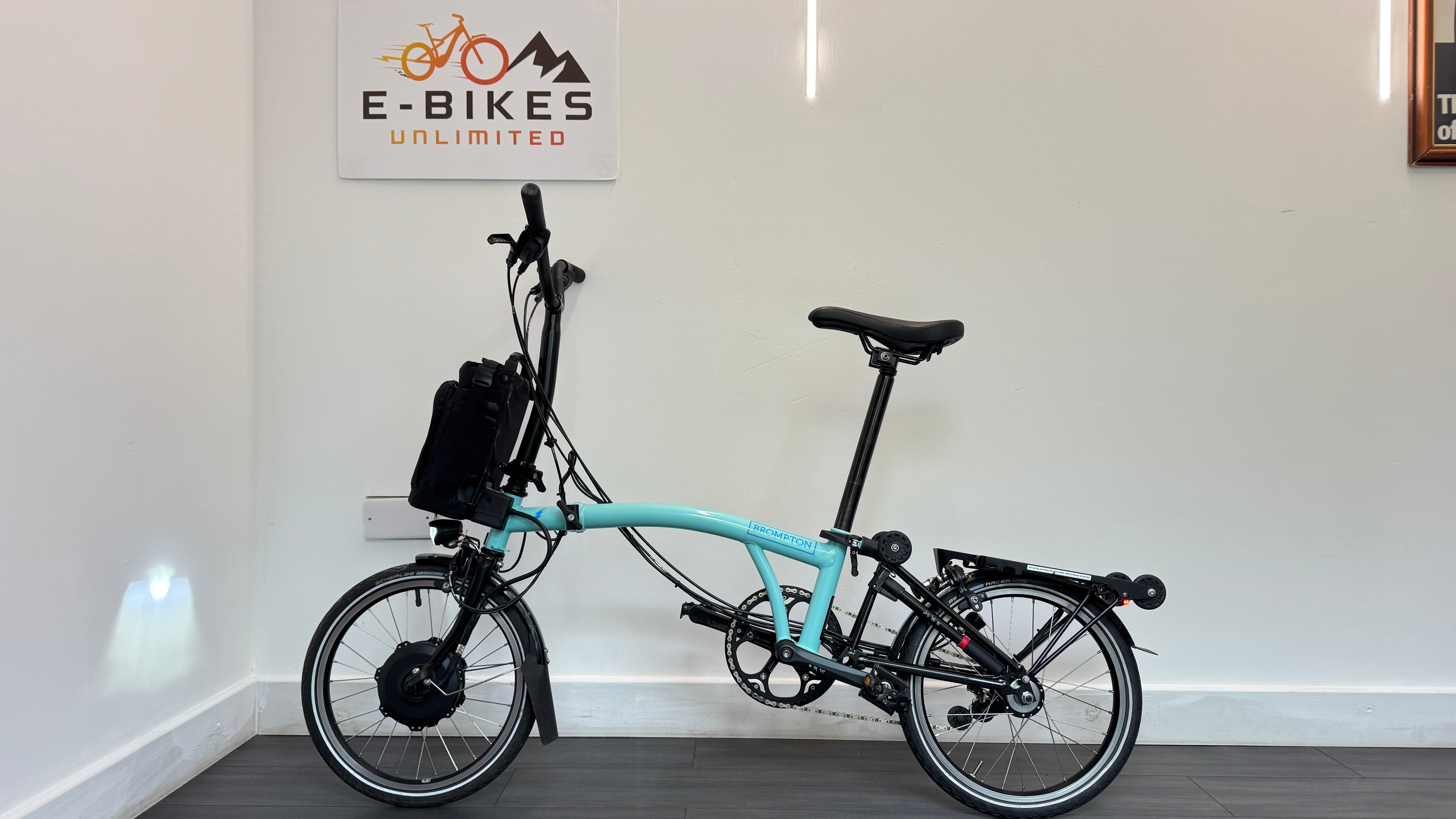 Brompton E-Bike Steel M6L Folding Electric Bike Turkish Green/Black and Rear Rack Excellent condition