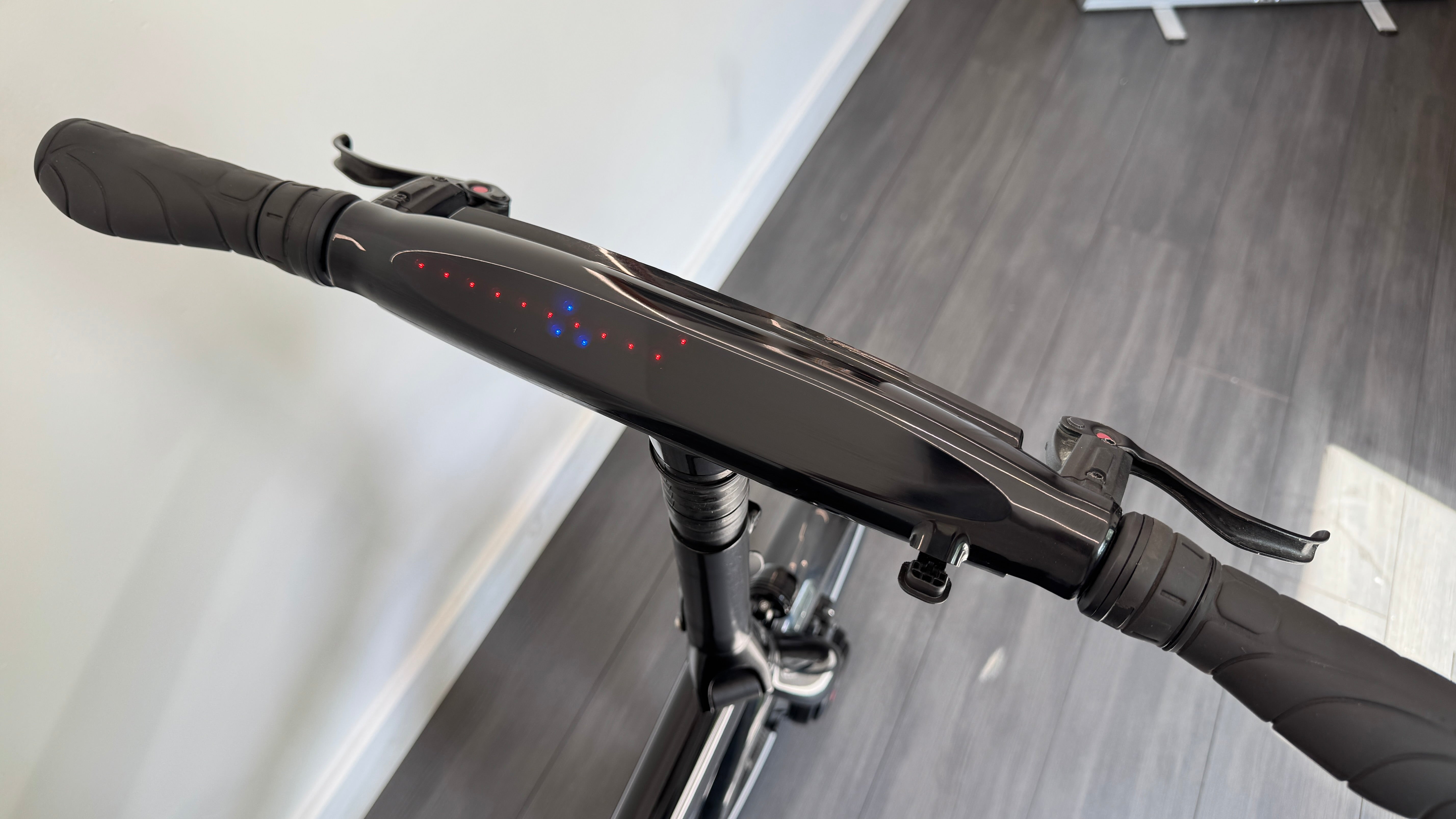 Gocycle G4i+ Carbon Fibre Black Folding Electric bike AVAILABLE NOW RRP £5500