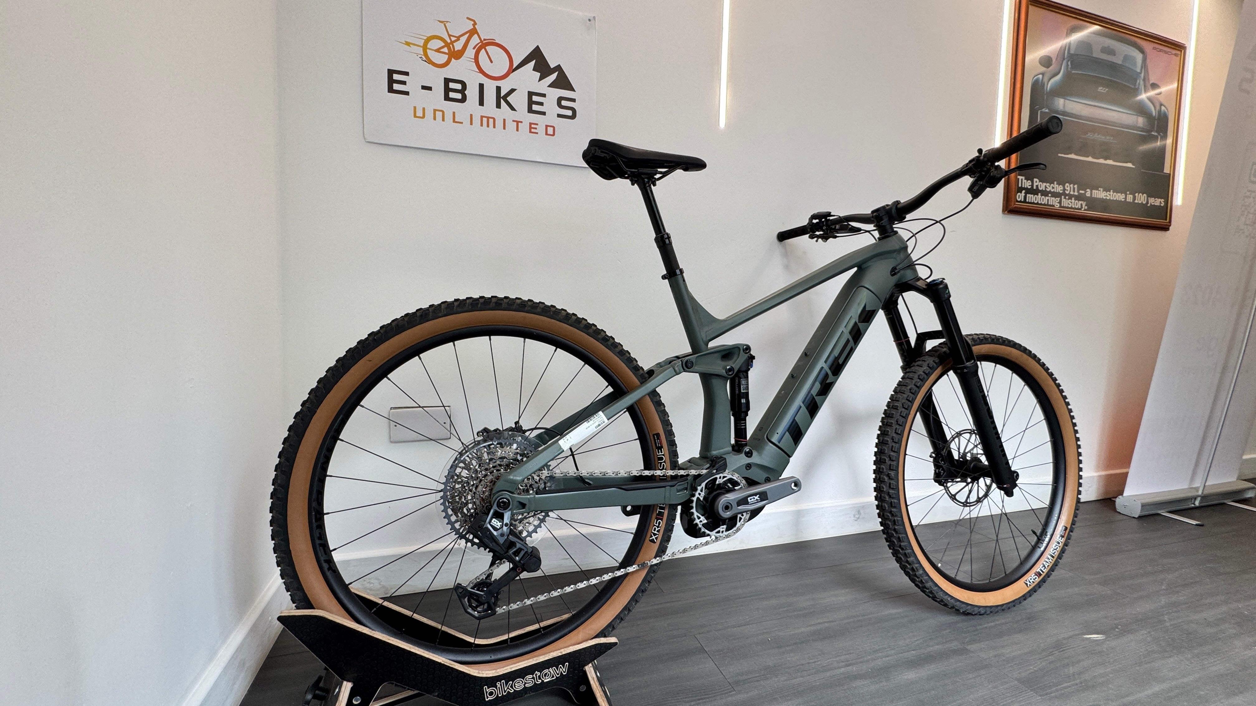 2024 Trek Rail 8 GX AXS EXTRA LARGE XL Electric Mountain Bike in Keswick Green ONLY 49 miles