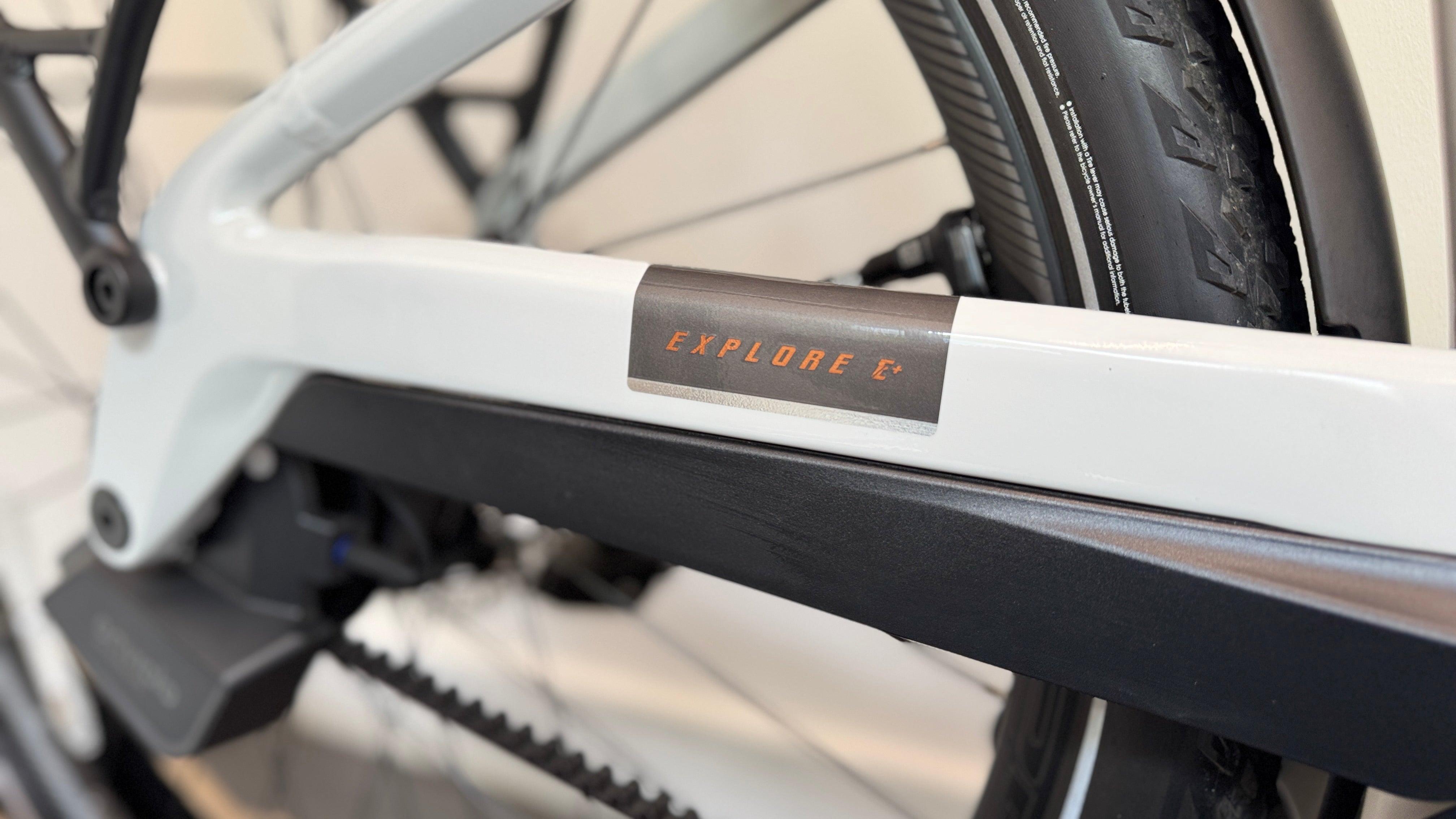 Giant Explore E+ 0 DD MEDIUM Electric Bike Enviolo Automatiq 800Wh battery Gates Carbon 116 miles Drive