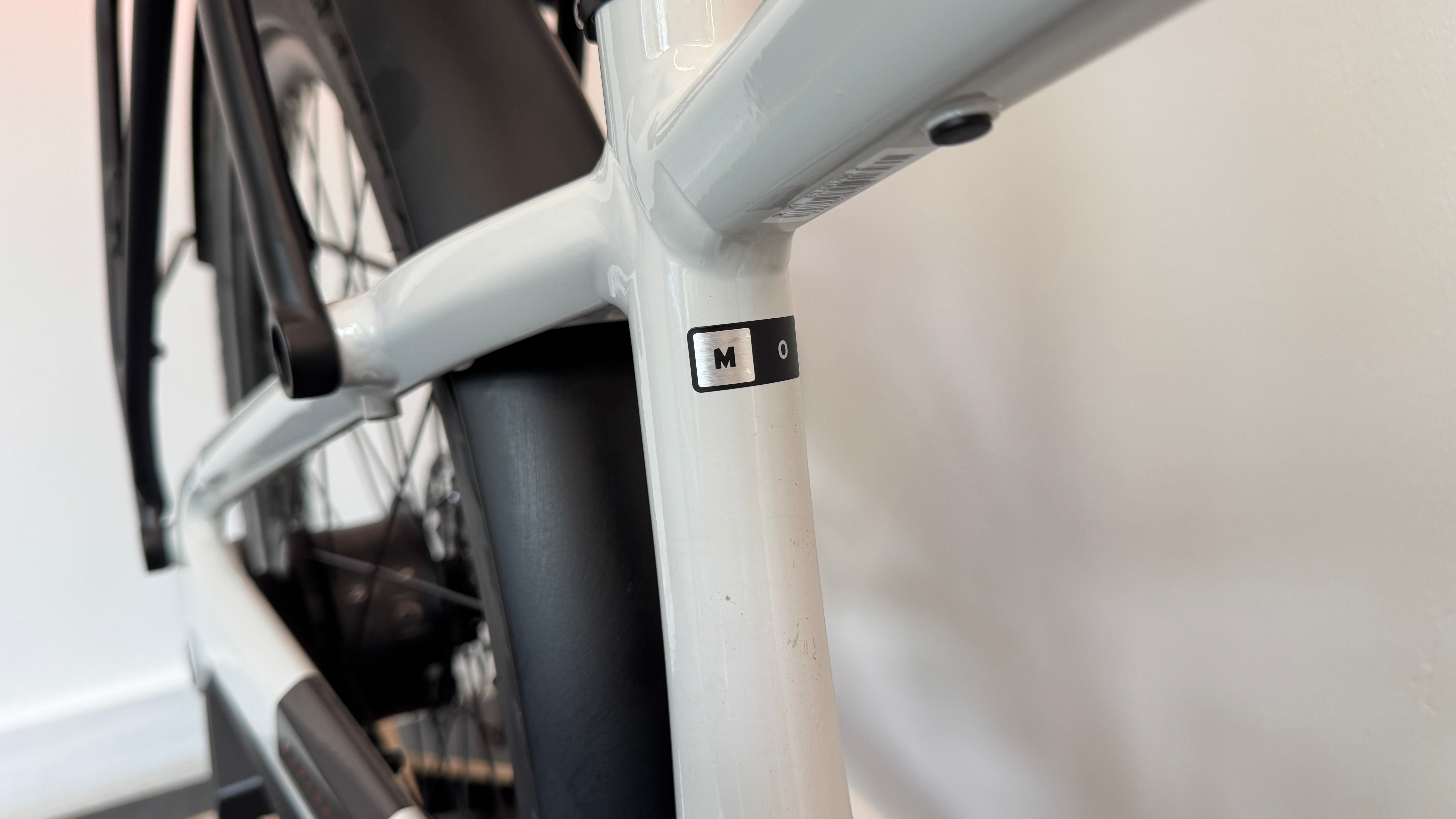 Giant Explore E+ 0 DD MEDIUM Electric Bike Enviolo Automatiq 800Wh battery Gates Carbon 116 miles Drive