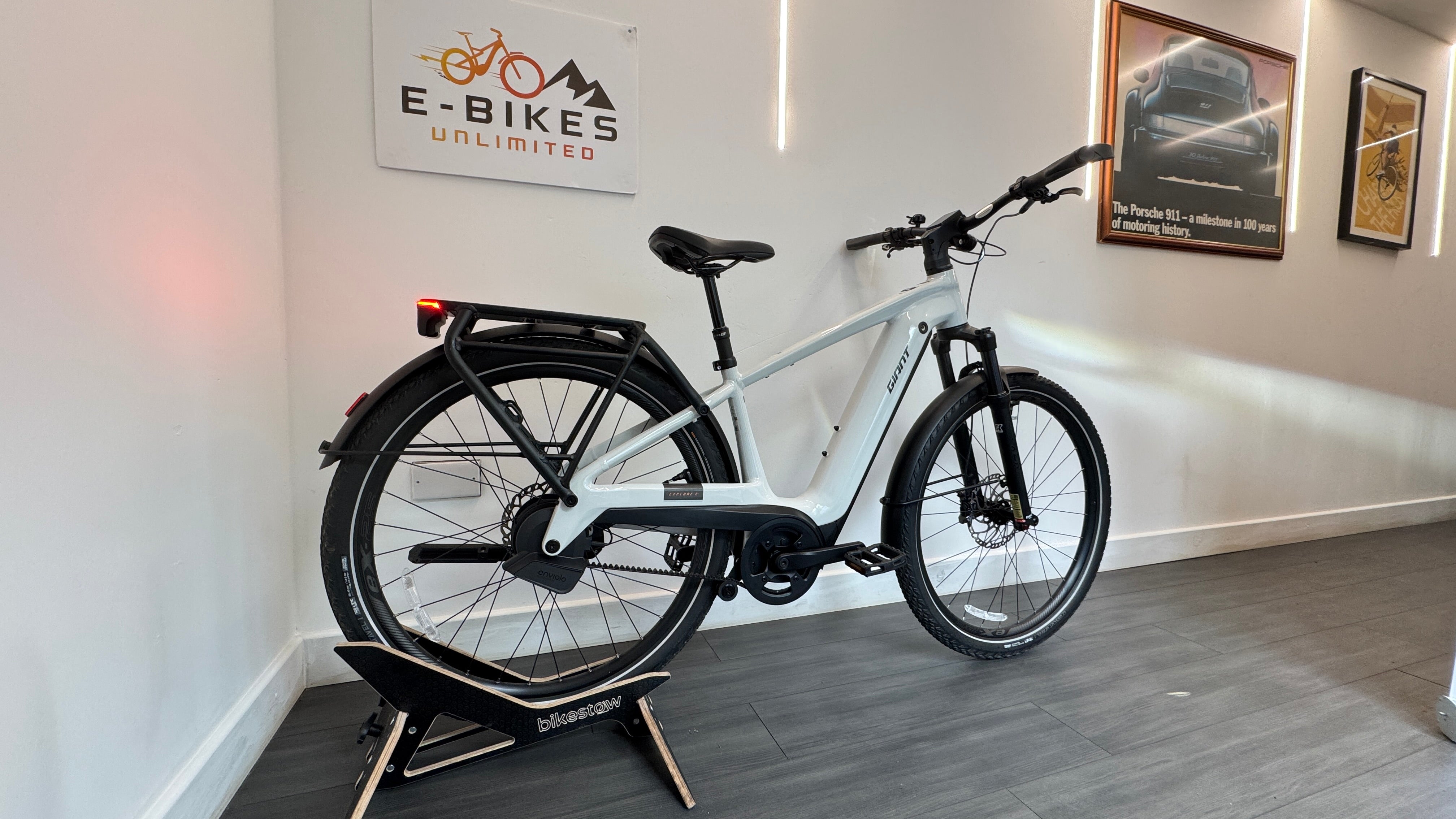 Giant Explore E+ 0 DD MEDIUM Electric Bike Enviolo Automatiq 800Wh battery Gates Carbon 116 miles Drive