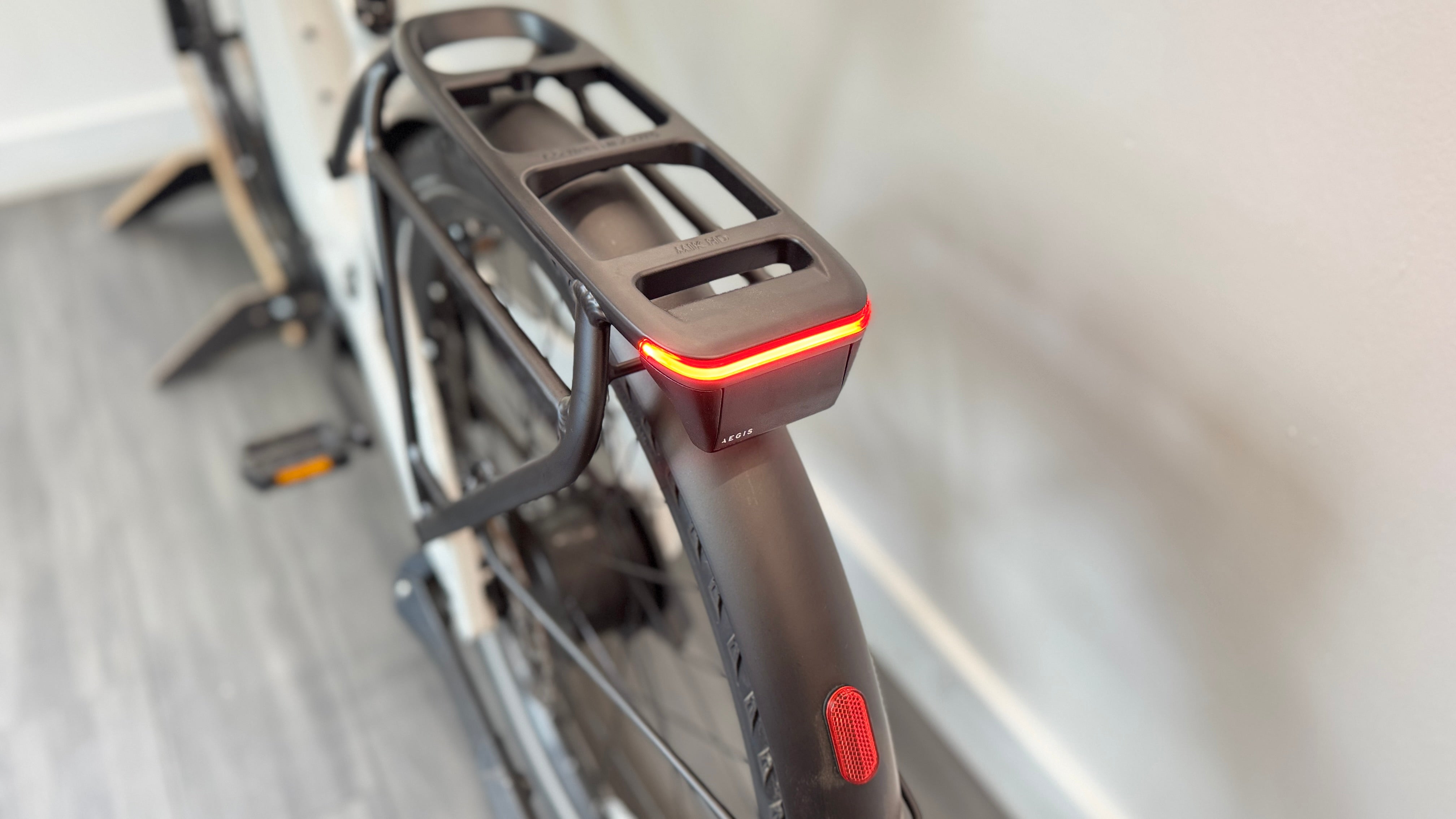 Giant Explore E+ 0 DD MEDIUM Electric Bike Enviolo Automatiq 800Wh battery Gates Carbon 116 miles Drive