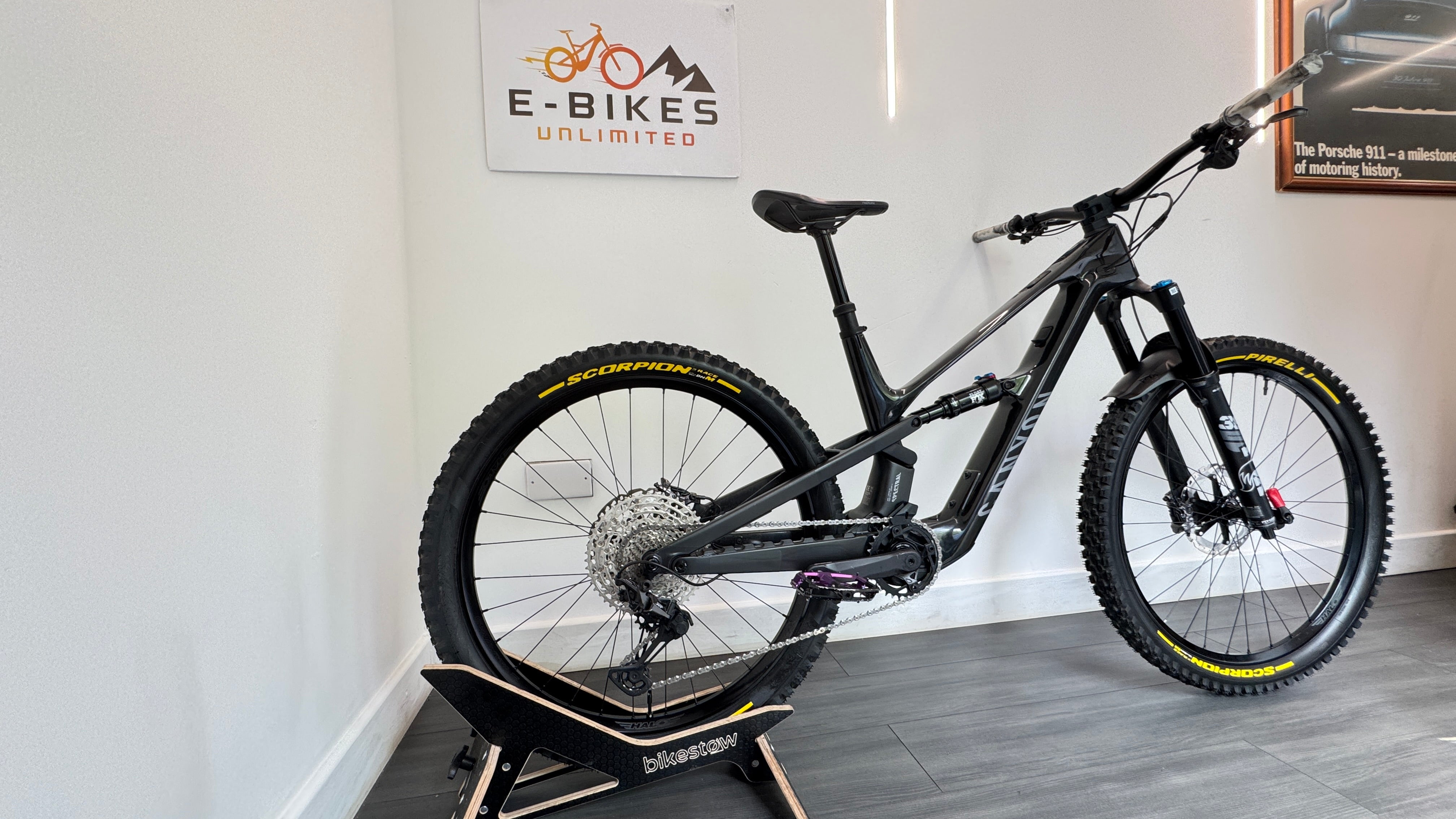 Canyon Spectral:ONfly CF 9 MEDIUM EBike Electric Bike Stealth Black RRP £5849
