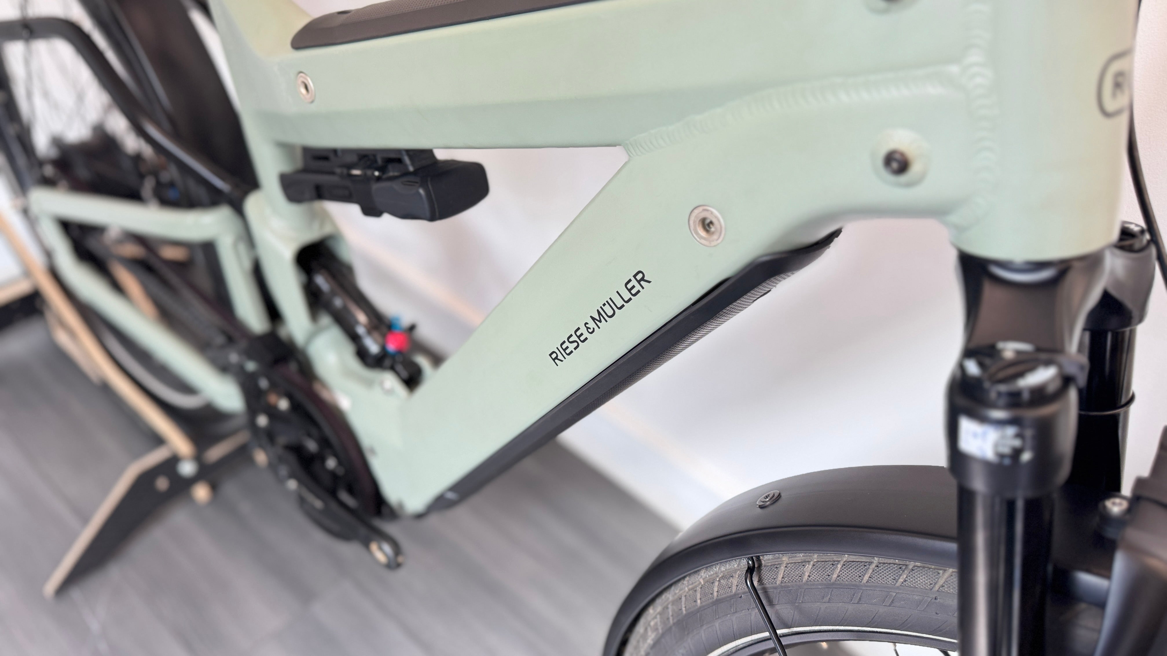 Riese & Muller Superdelite 51cm MEDIUM Enviolo Belt Drive Tundra Grey Double Battery Ebike Electric Bike