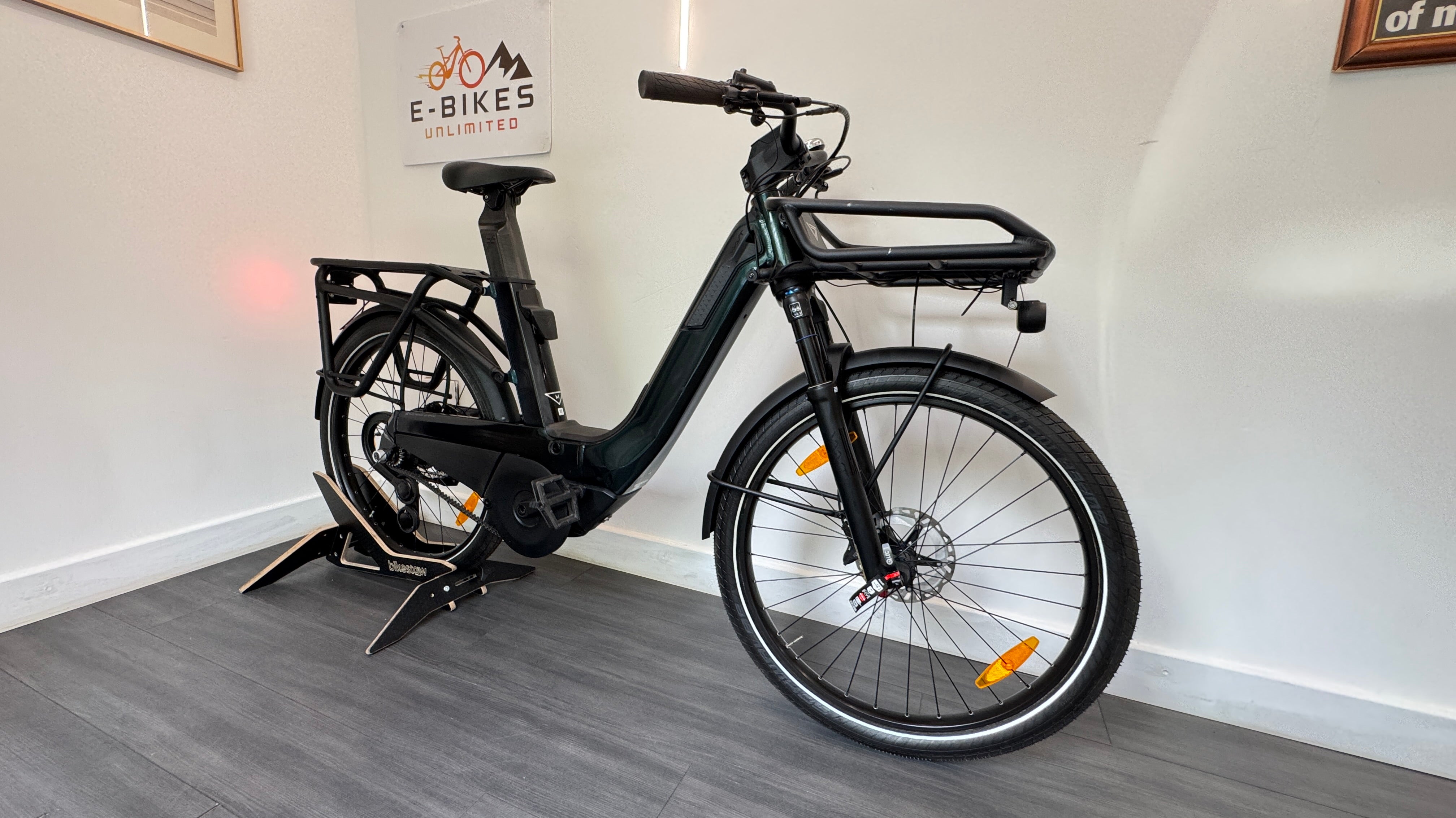 Vaast E/1 Rohloff E14 MEDIUM Electric Bike ebike Electric gears 500Wh Amazon Green