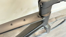 Load image into Gallery viewer, Scott Metrix 30 EQ Flat-Bar Road Bike BRAND NEW size LARGE 56cm
