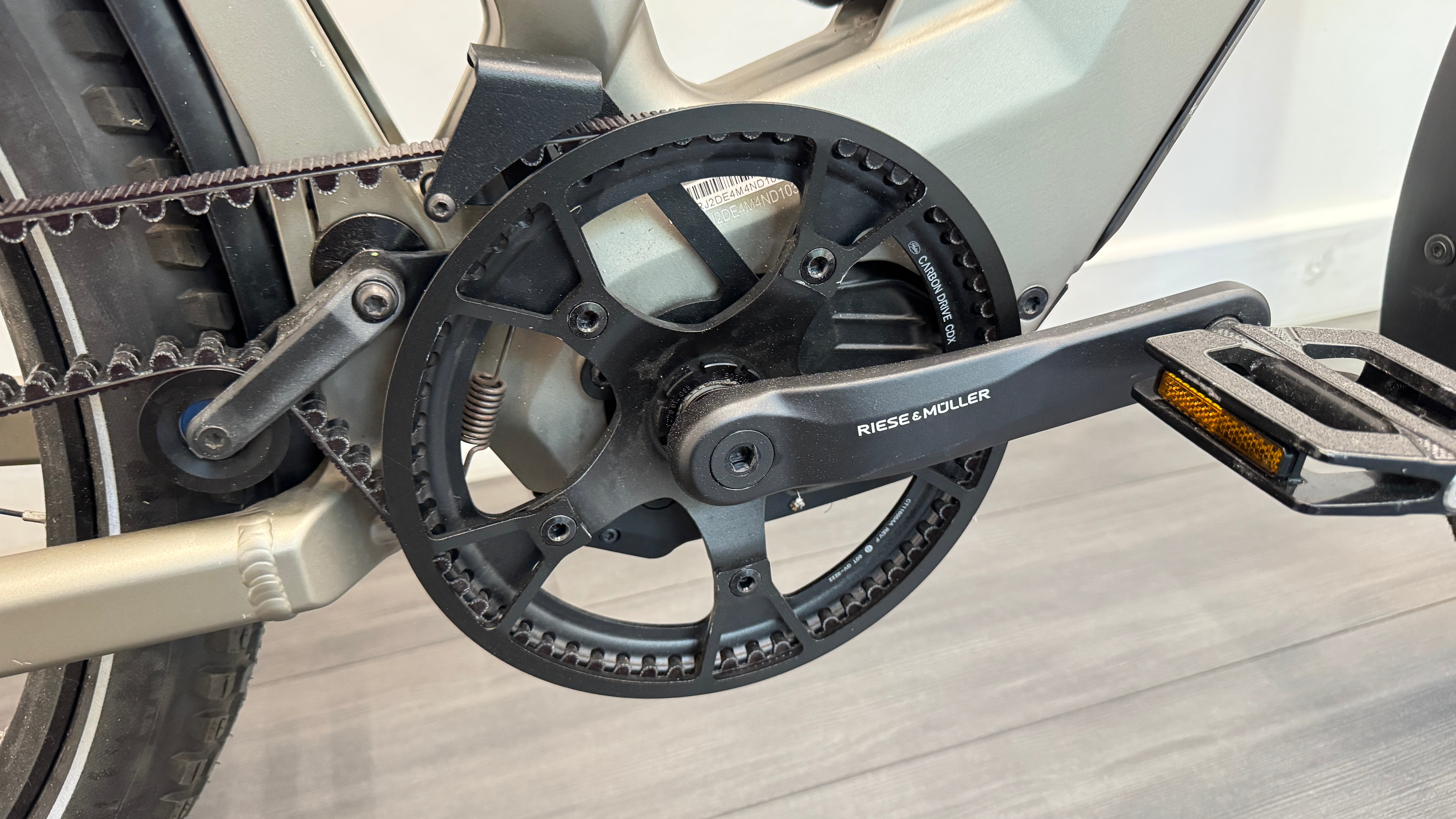 Riese and Muller Superdelite GT rohloff Belt Drive 51cm MEDIUM Bosch Nyon 1125Wh Electric Bike Warm Silver