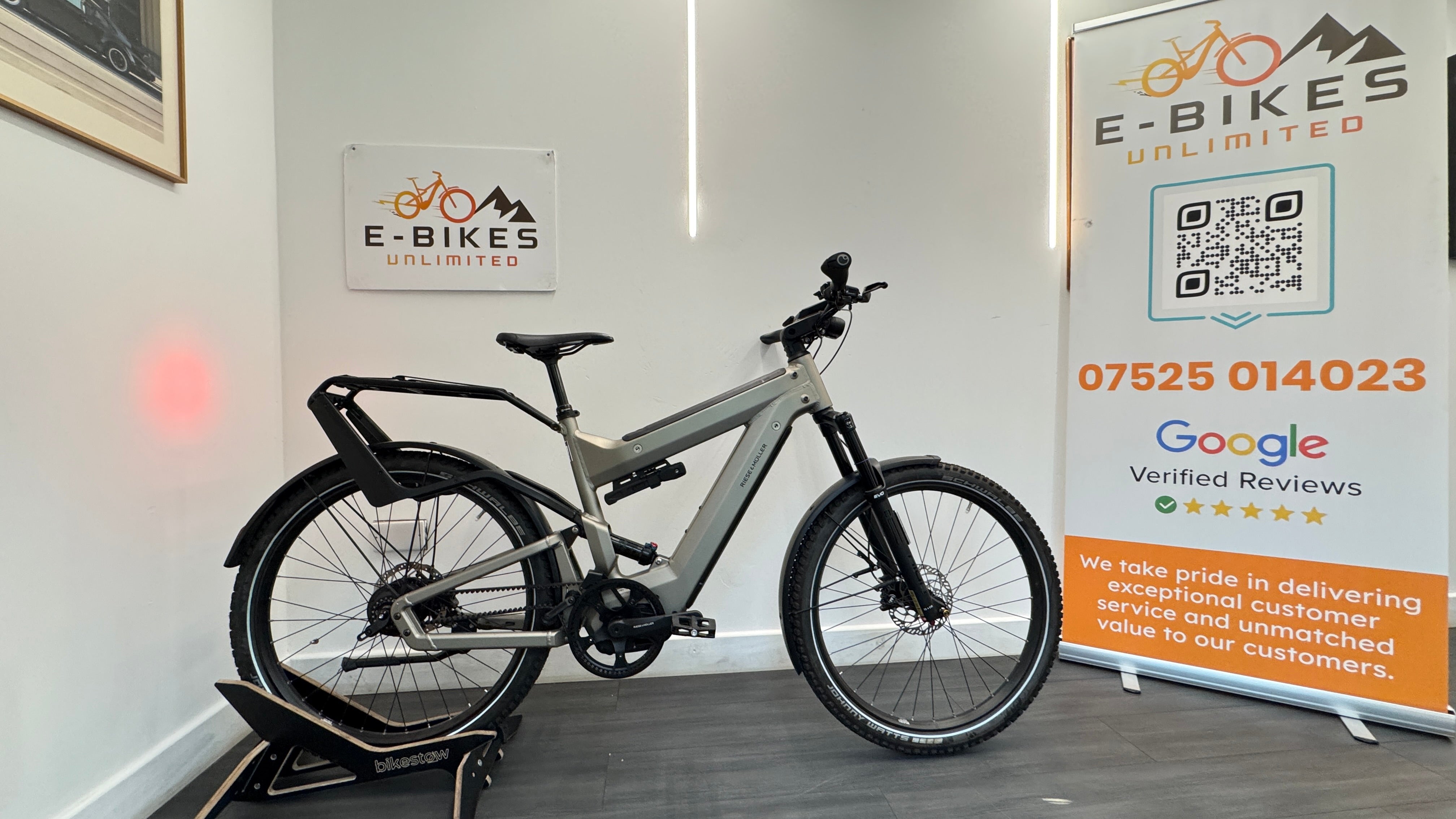 Riese and Muller Superdelite GT rohloff Belt Drive 51cm MEDIUM Bosch Nyon 1125Wh Electric Bike Warm Silver