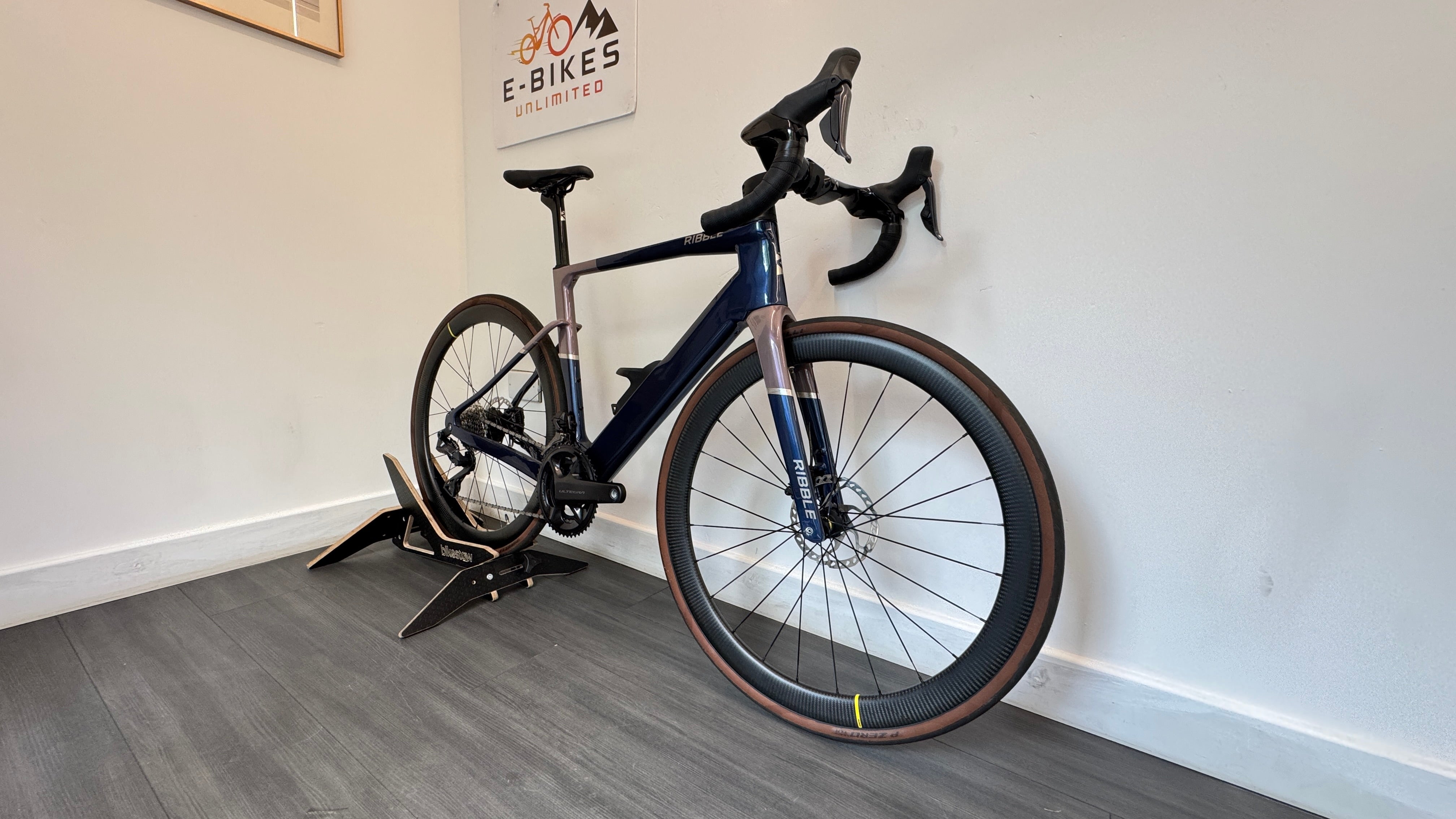 Ribble Allroad SL R e Blue MEDIUM Ultegra Di2 RRP £6099 Mahle X20 350Wh battery Mavic Cosmic SL45