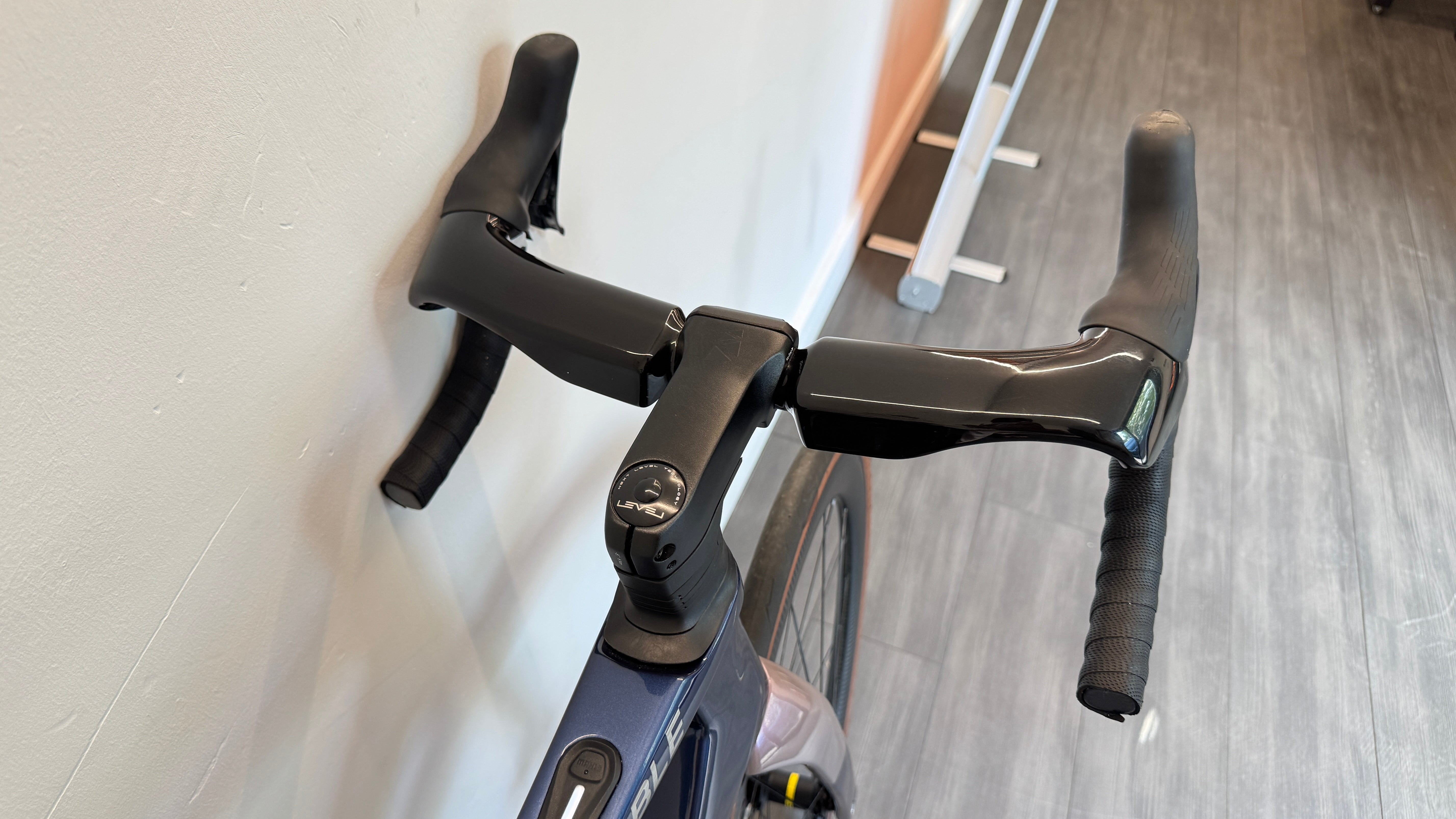 Ribble Allroad SL R e Blue MEDIUM Ultegra Di2 RRP £6099 Mahle X20 350Wh battery Mavic Cosmic SL45