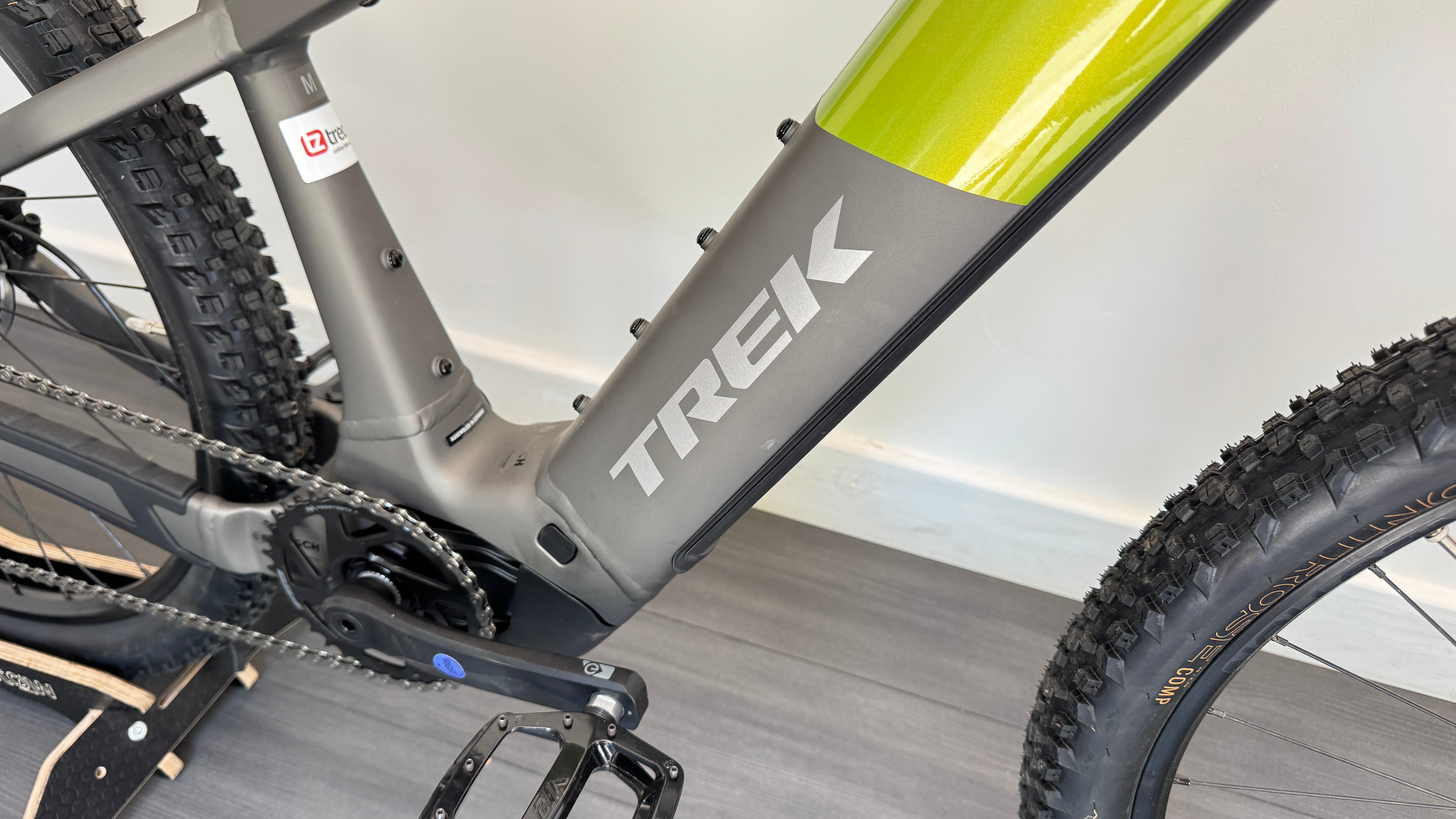 Trek Powerfly+ 4 Gen 5 120Nm MEDIUM Matte Mercury/Gloss Power Surge Electric Bike
