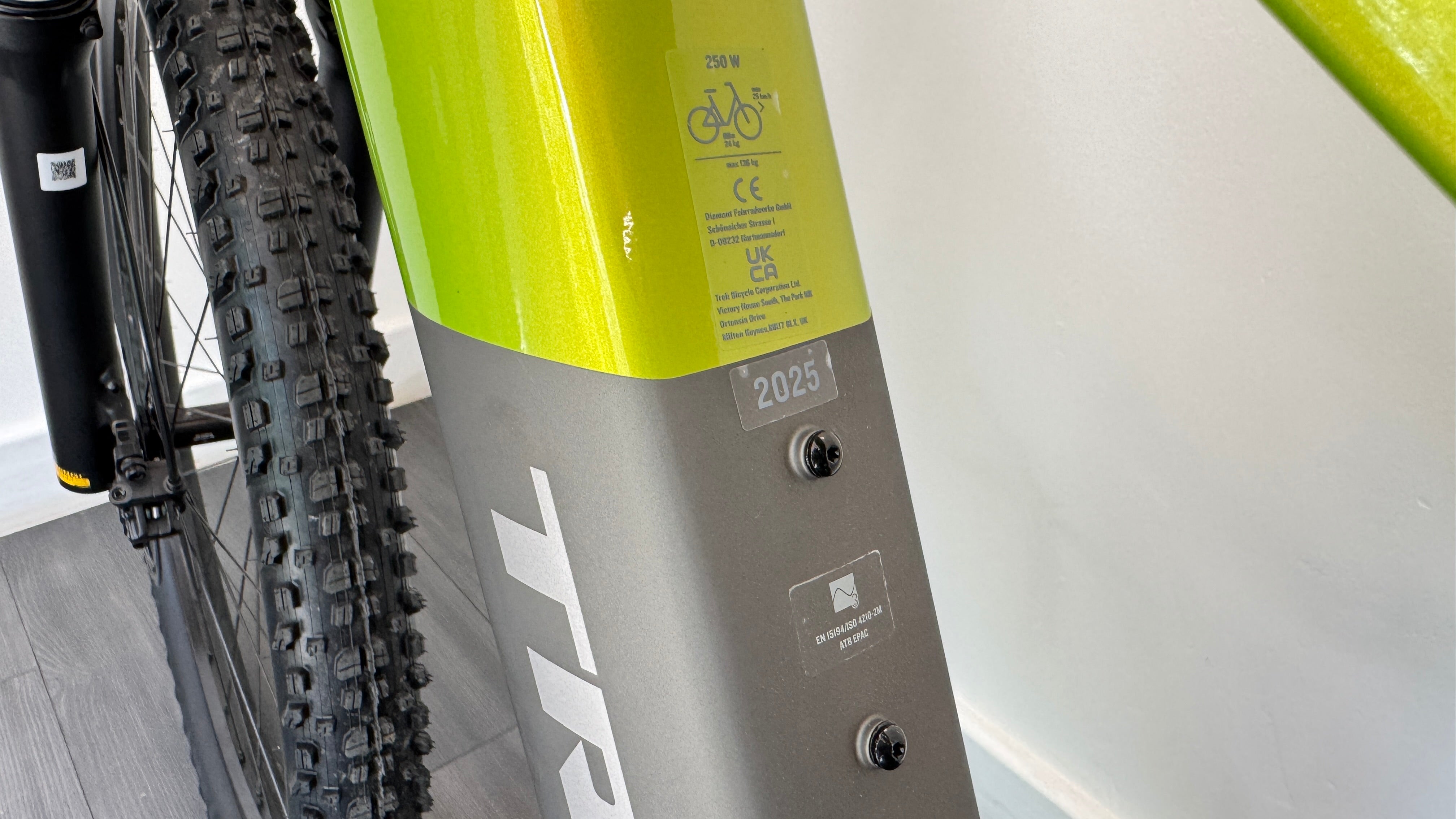 Trek Powerfly+ 4 Gen 5 120Nm MEDIUM Matte Mercury/Gloss Power Surge Electric Bike