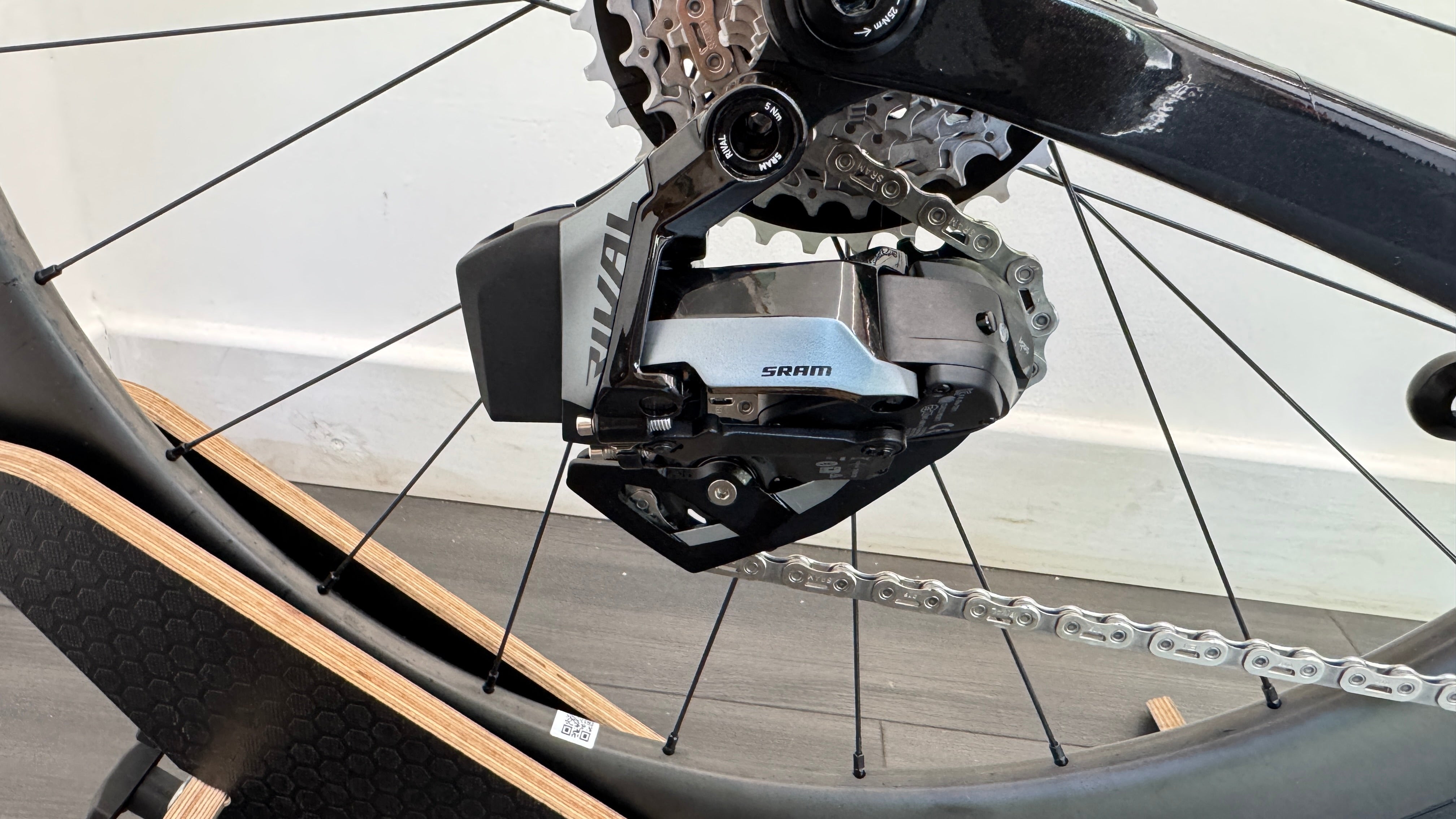 Boardman SLR 9.4 SMALL Carbon SRAM Rival AXS E1 Disc Road Bike 2026