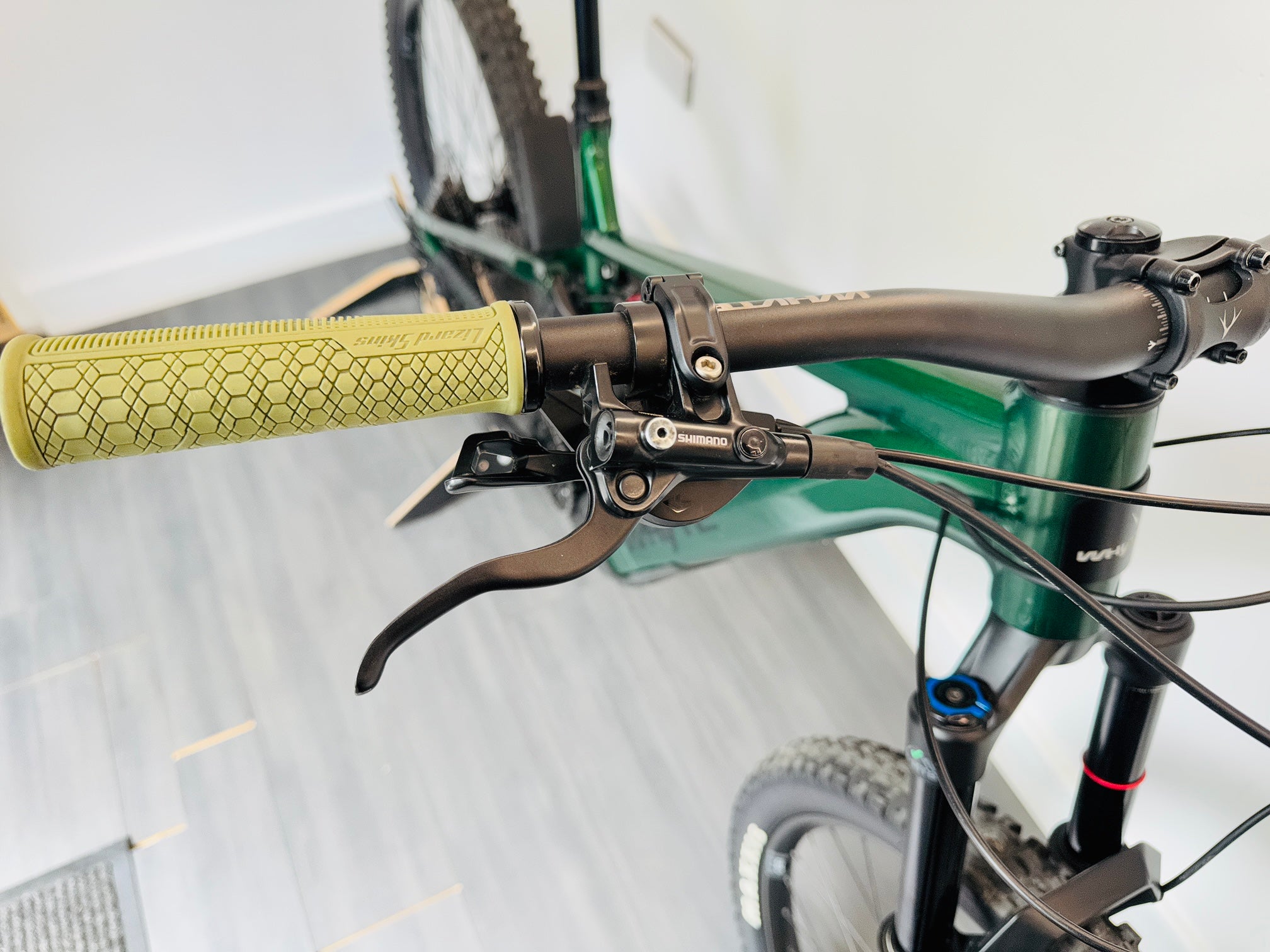 2025 Whyte Kado S V1 LARGE Electric Full Suspension Mountain Bike 600Wh 120Nm Bosch In Aston Green