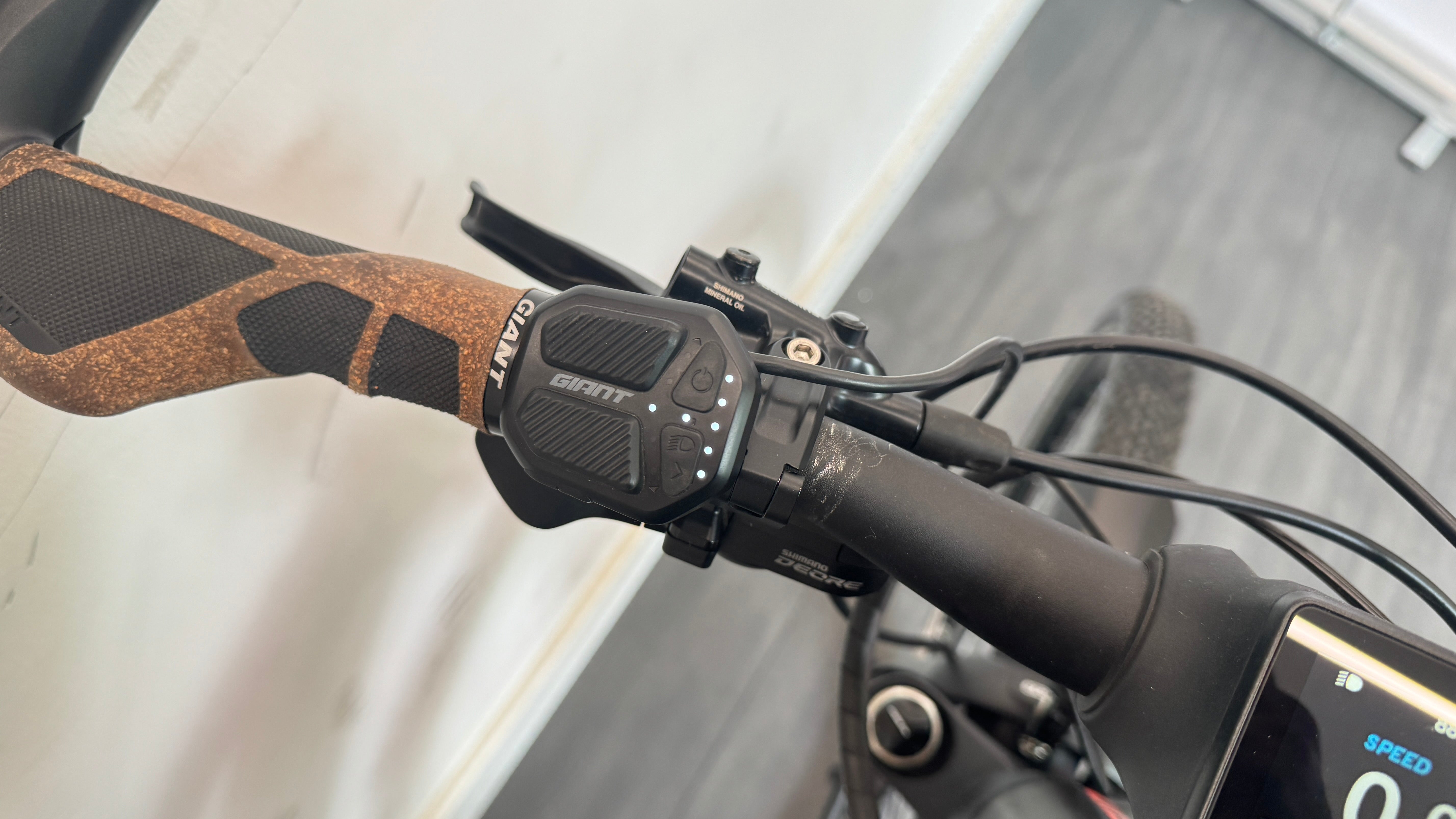 Giant Explore E+ 1 Pro STA D Electric Hybrid Bike 2023 in Rosewood